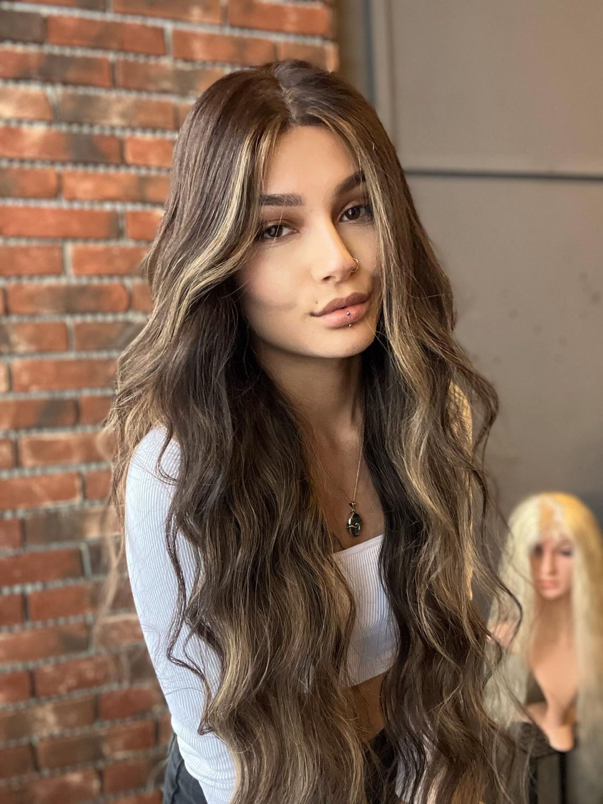 Baby ipek tabanlı Gerçek saç peruk Doğal Ton