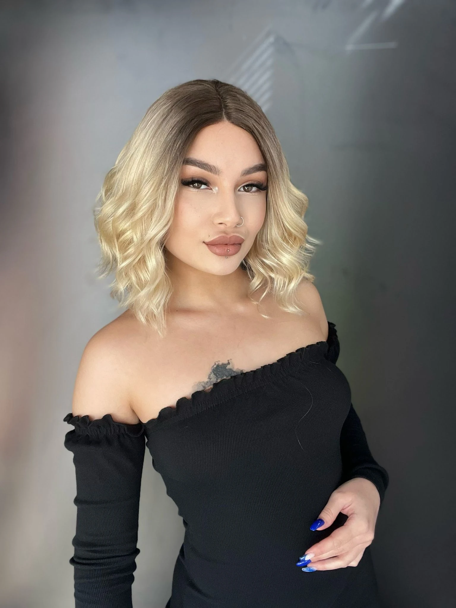 Orta boy Gerçek saç ombreli tül peruk