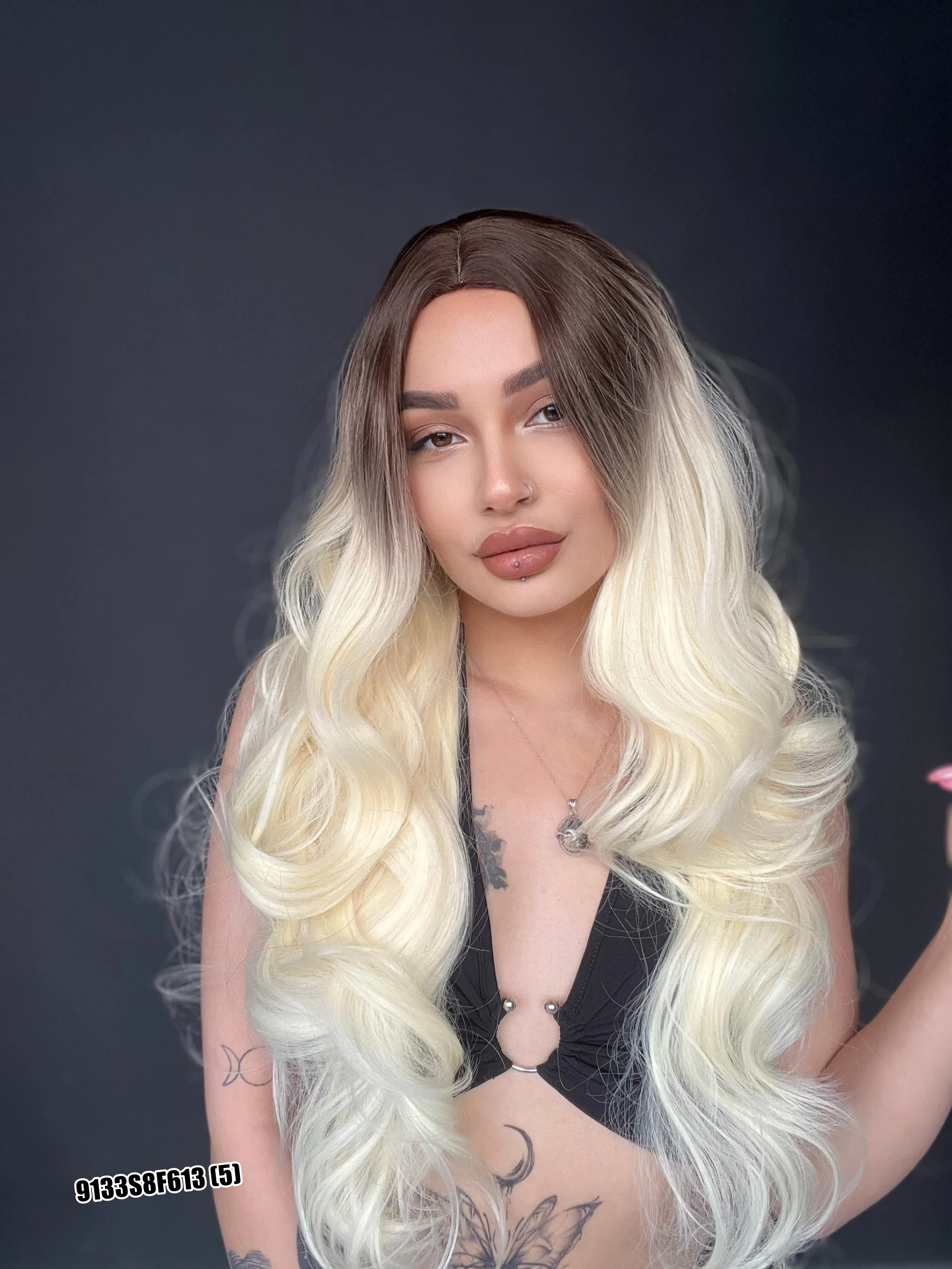 Maşa Dalgalı Fiber Sentetik Uzun Perçemsiz Peruk Kumral ombreli