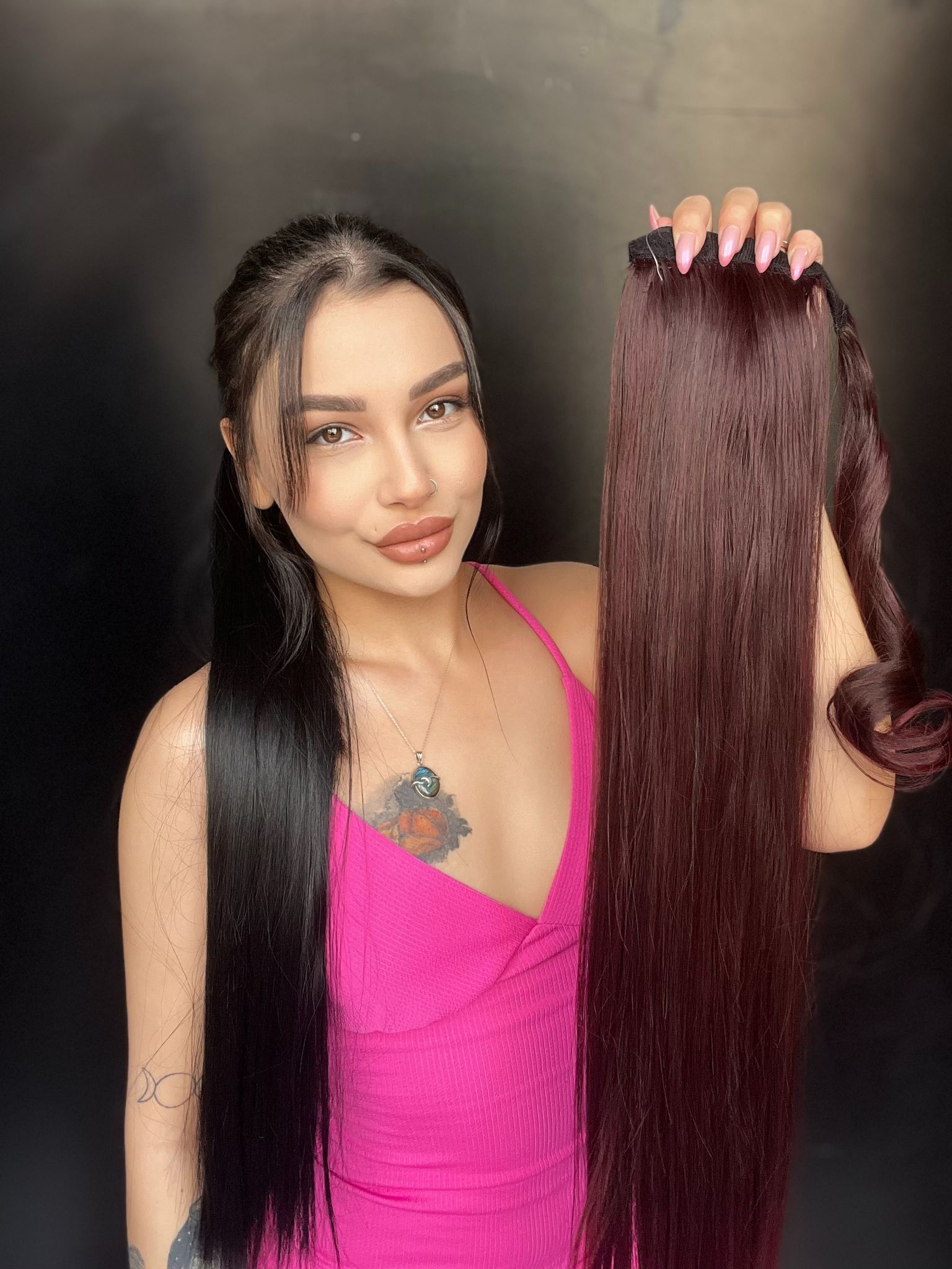 Cırtcırt Bağcıklı Tak çık Düz uzun at kuyruğu Koyu kızıl