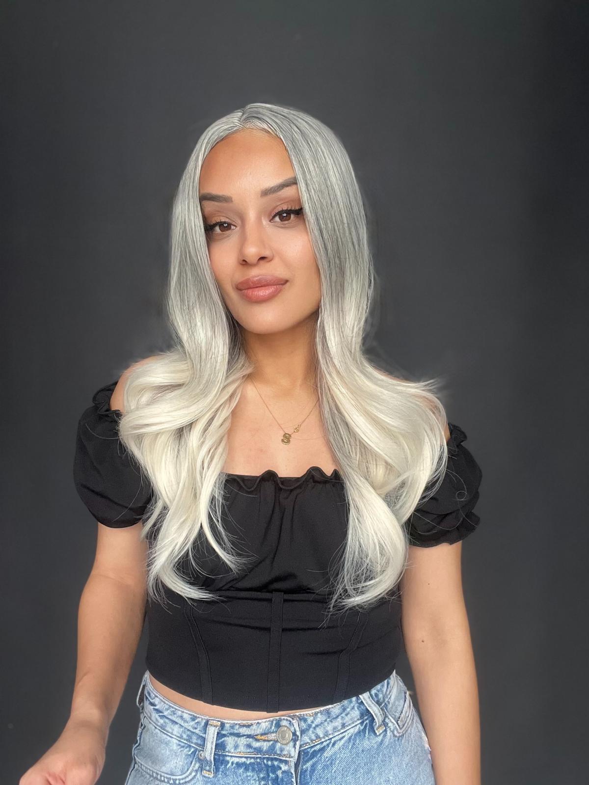 Siyah Beyaz Platin Ombre ve Röfleli Tül Peruk (Tepe kısmı Mini Baby ön tül peruk)