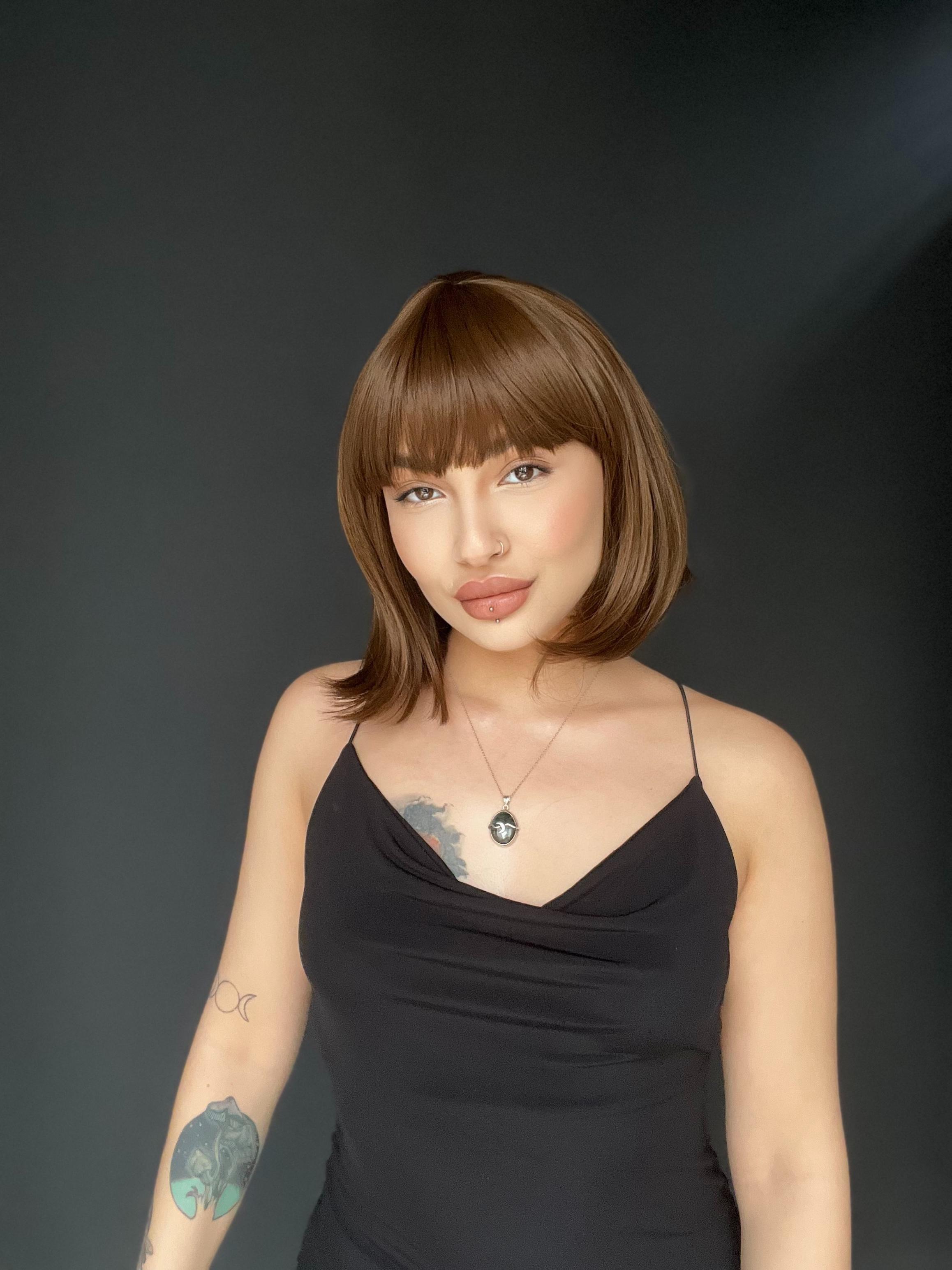 Kısa Küt Perçemli Bob Pedikal Peruk Kanser Kemoterapi uygundur Kahverengi