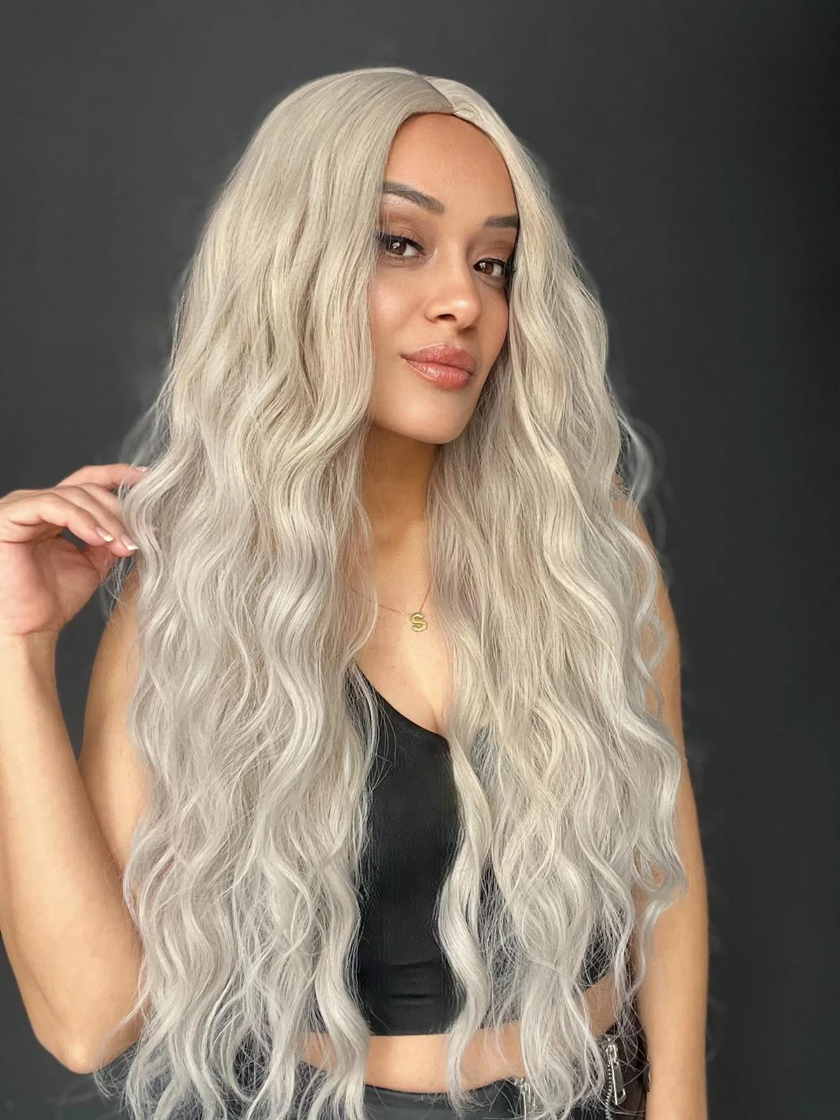 Uzun Doğal Su dalgalı Perçemsiz Tepesi Baş derisi görünümlü Yeni sezon