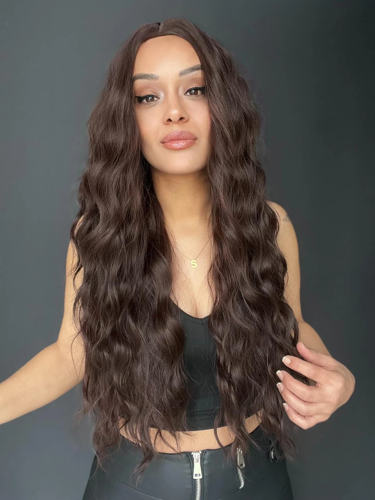 Uzun Doğal Su dalgalı Perçemsiz Tepesi Baş derisi görünümlü Yeni sezon