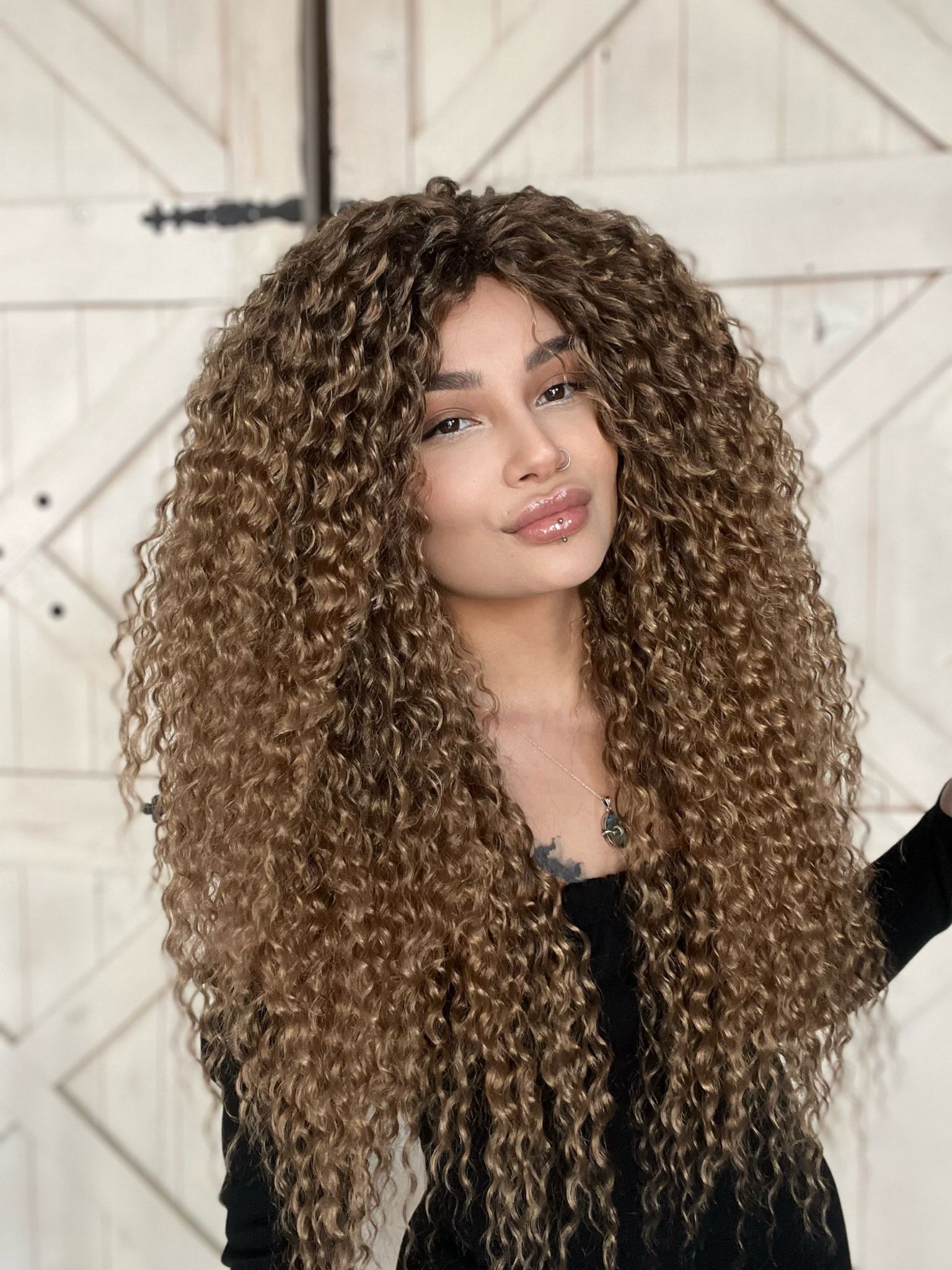 Ombreli 627 Afro Dalgalı Peruk Komple tak ve çık Kabarık ve yoğun Fiber saç Suzan peruk