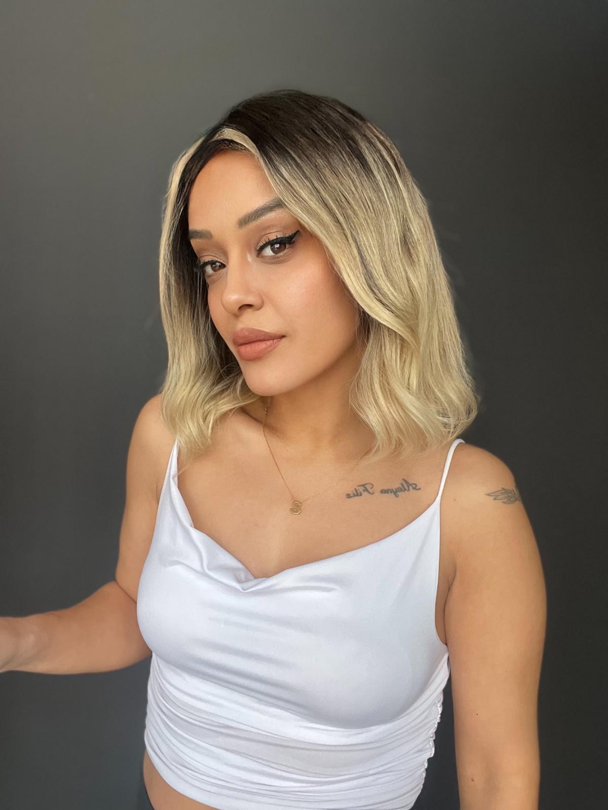 Orta boy Gerçek saç ombreli tül peruk