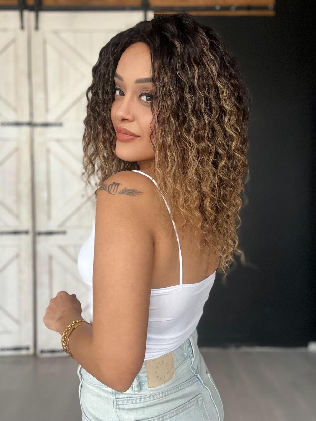 Yıka Çık orjinal su dalgası Tül peruk Işıltılı renk