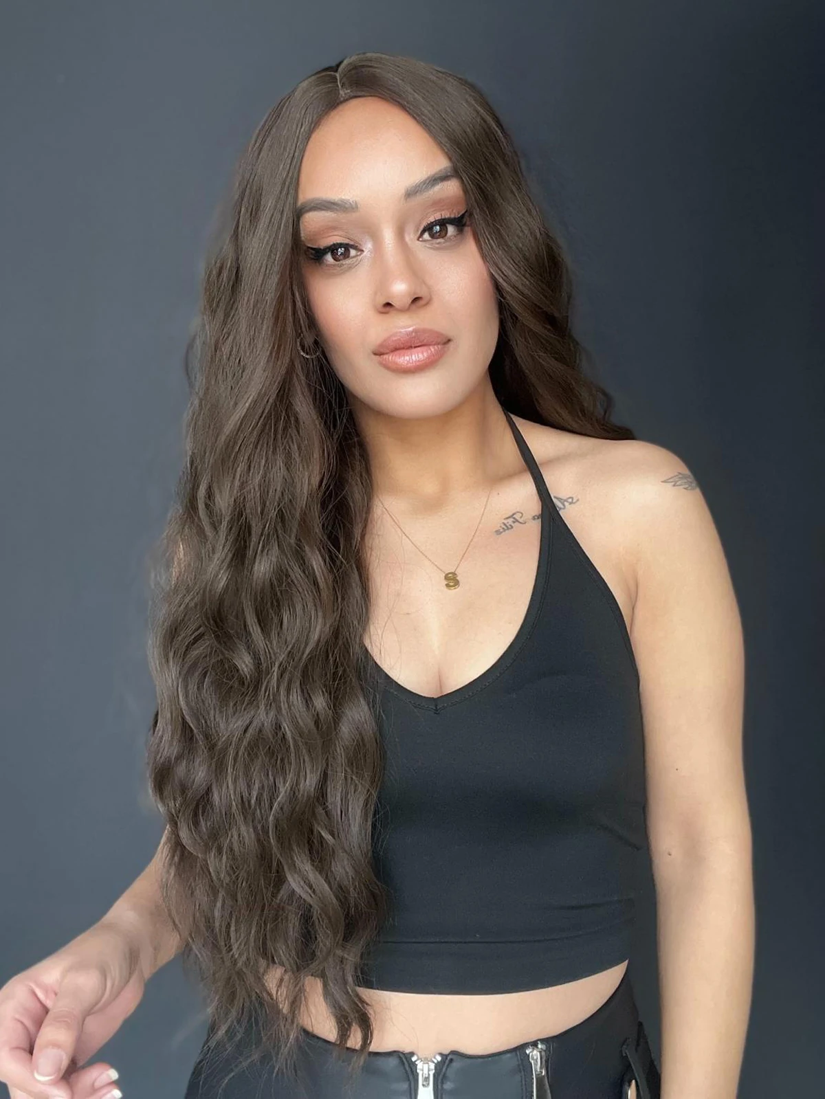 Uzun Doğal Su dalgalı Perçemsiz Tepesi Baş derisi görünümlü Yeni sezon