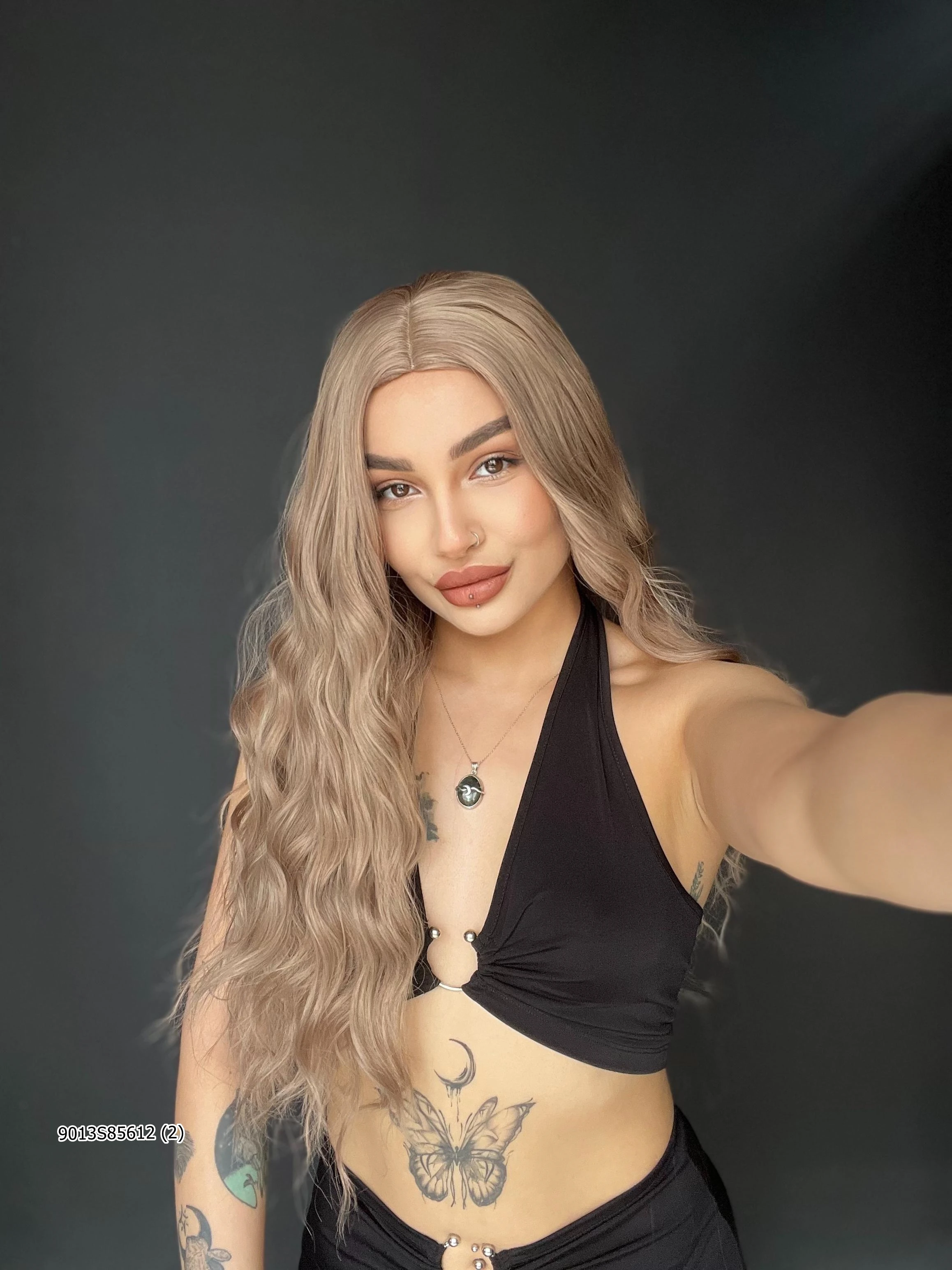 Doğal Su Dalgalı Uzun Perçemsiz Tepe kısmı deri Fiber Kül Grisi