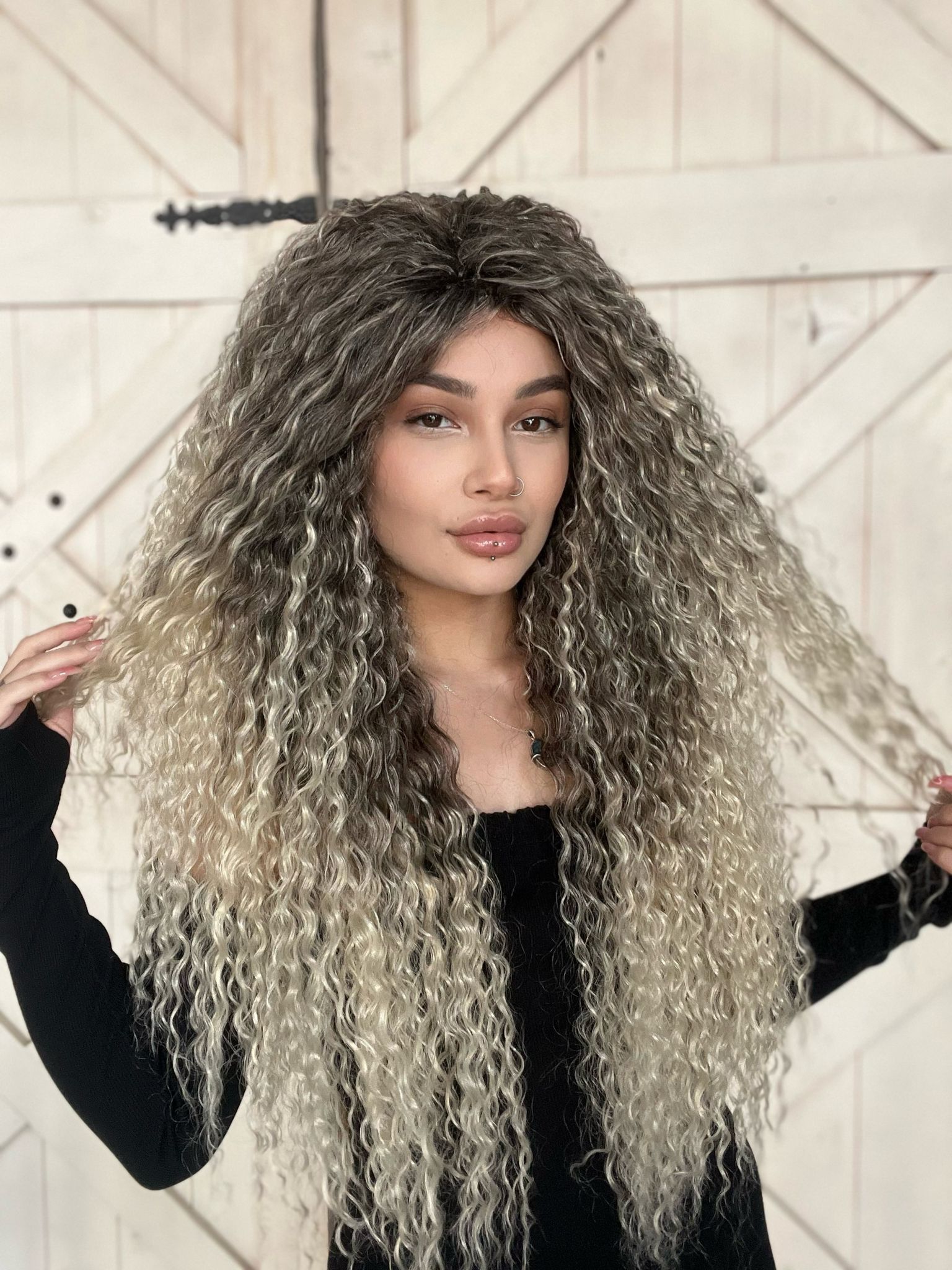 Ombreli 4613 Afro Dalgalı Peruk Komple tak ve çık Kabarık ve yoğun Fiber saç Suzan peruk