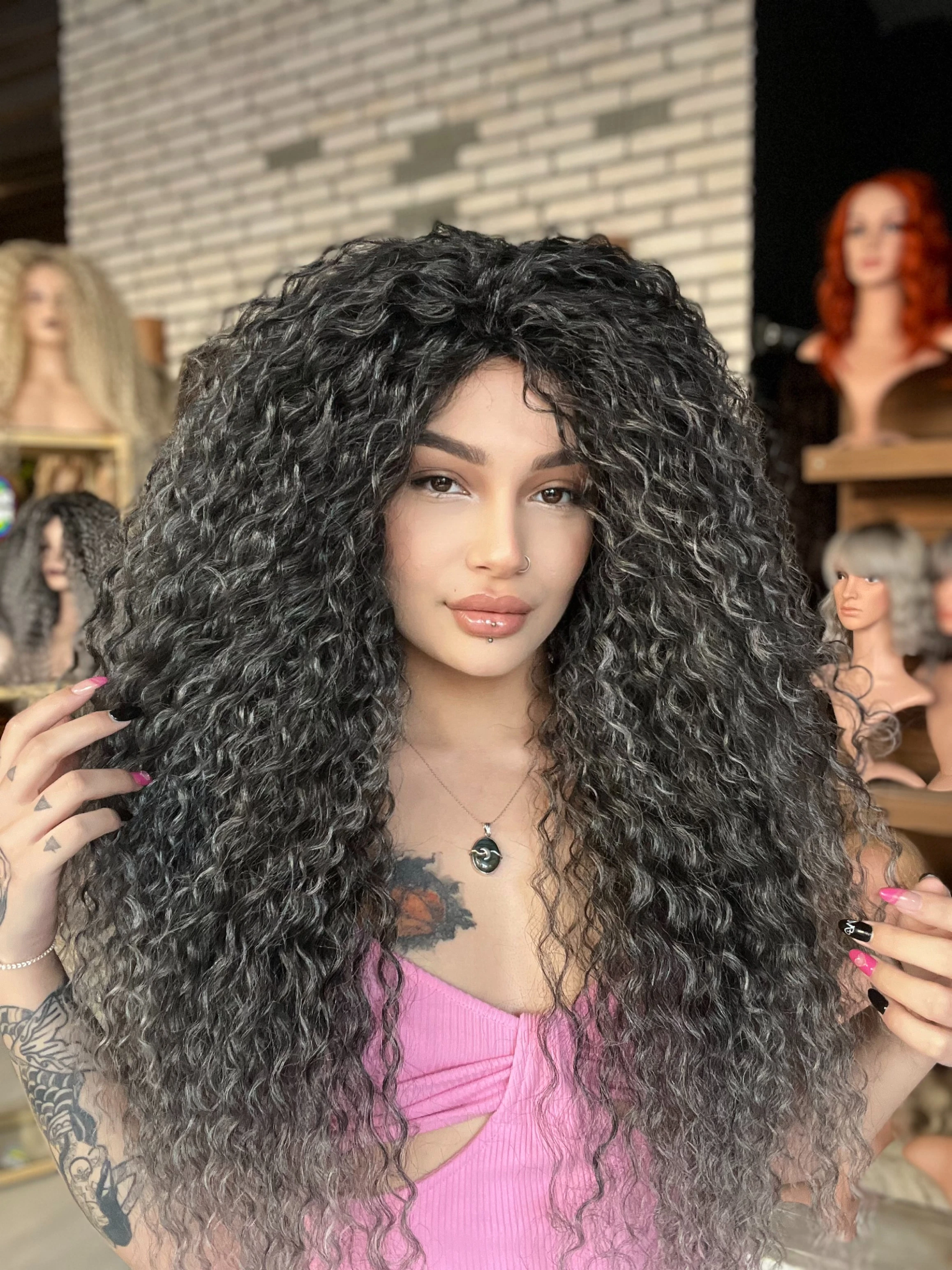 Afro Peruk Gerçek saç dokusunda Koyu Gri  Afro dalga peruk