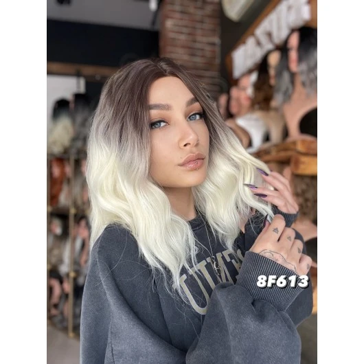 Fiber Sentetik Kısa Dalgalı Perçemsiz Peruk - Küllü Açık Kahve / Platin Ombreli