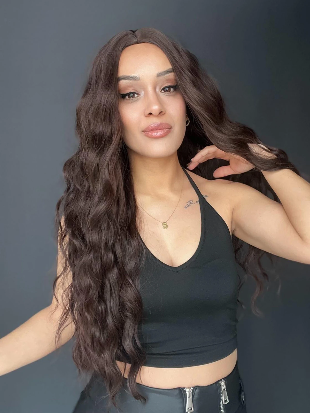 Uzun Doğal Su dalgalı Perçemsiz Tepesi Baş derisi görünümlü Yeni sezon