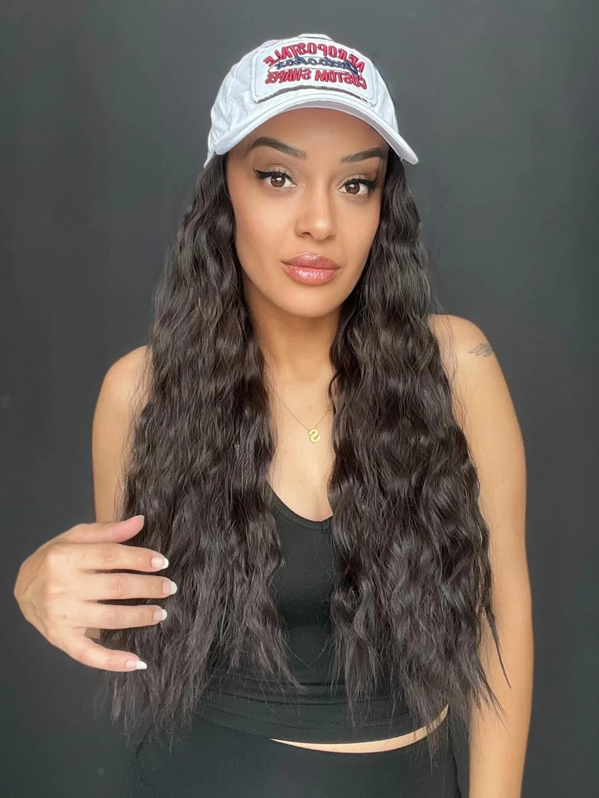 Şapkalı çıtçıt yarımay saç-Şapka içerisine saçlar dikilmiştir ve çok kullanışlıdır