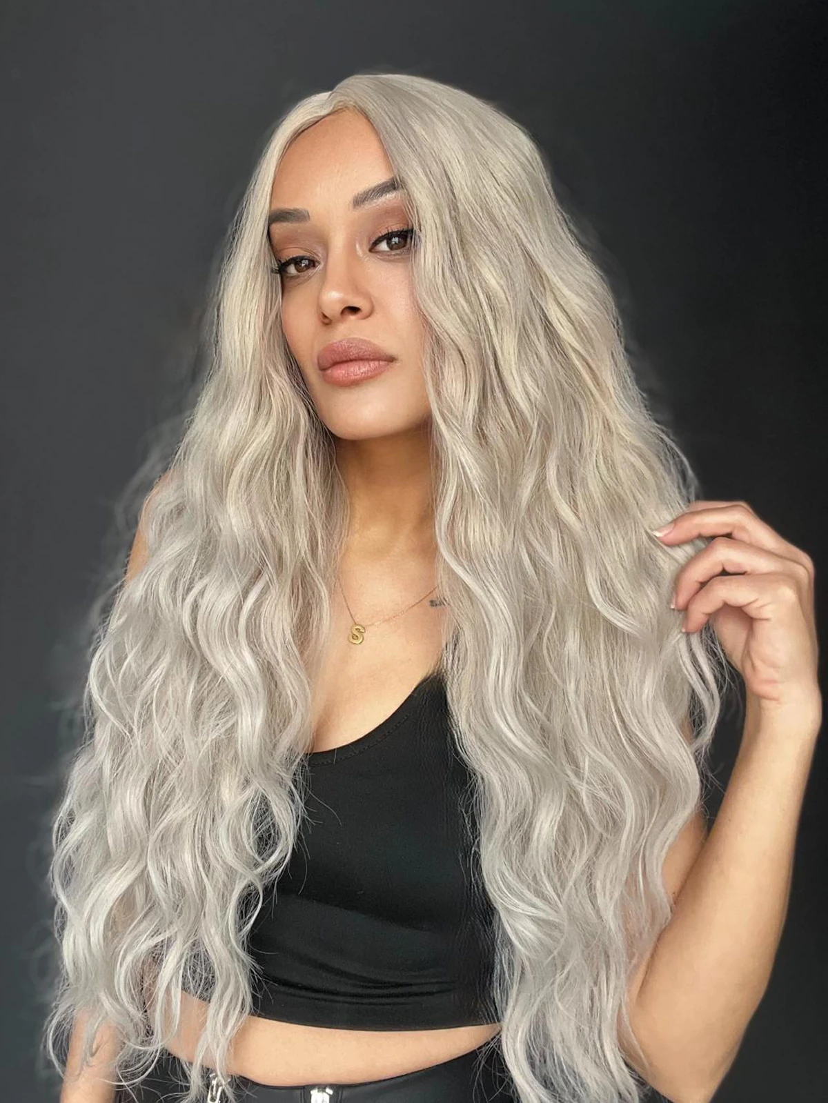 Uzun Doğal Su dalgalı Perçemsiz Tepesi Baş derisi görünümlü Yeni sezon