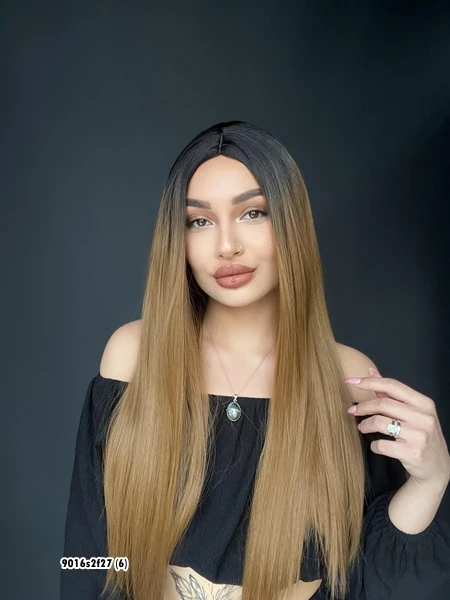 Düz uzun Perçemsiz Cilt görünümlü  Medikal  özel peruk Siyah Karamel