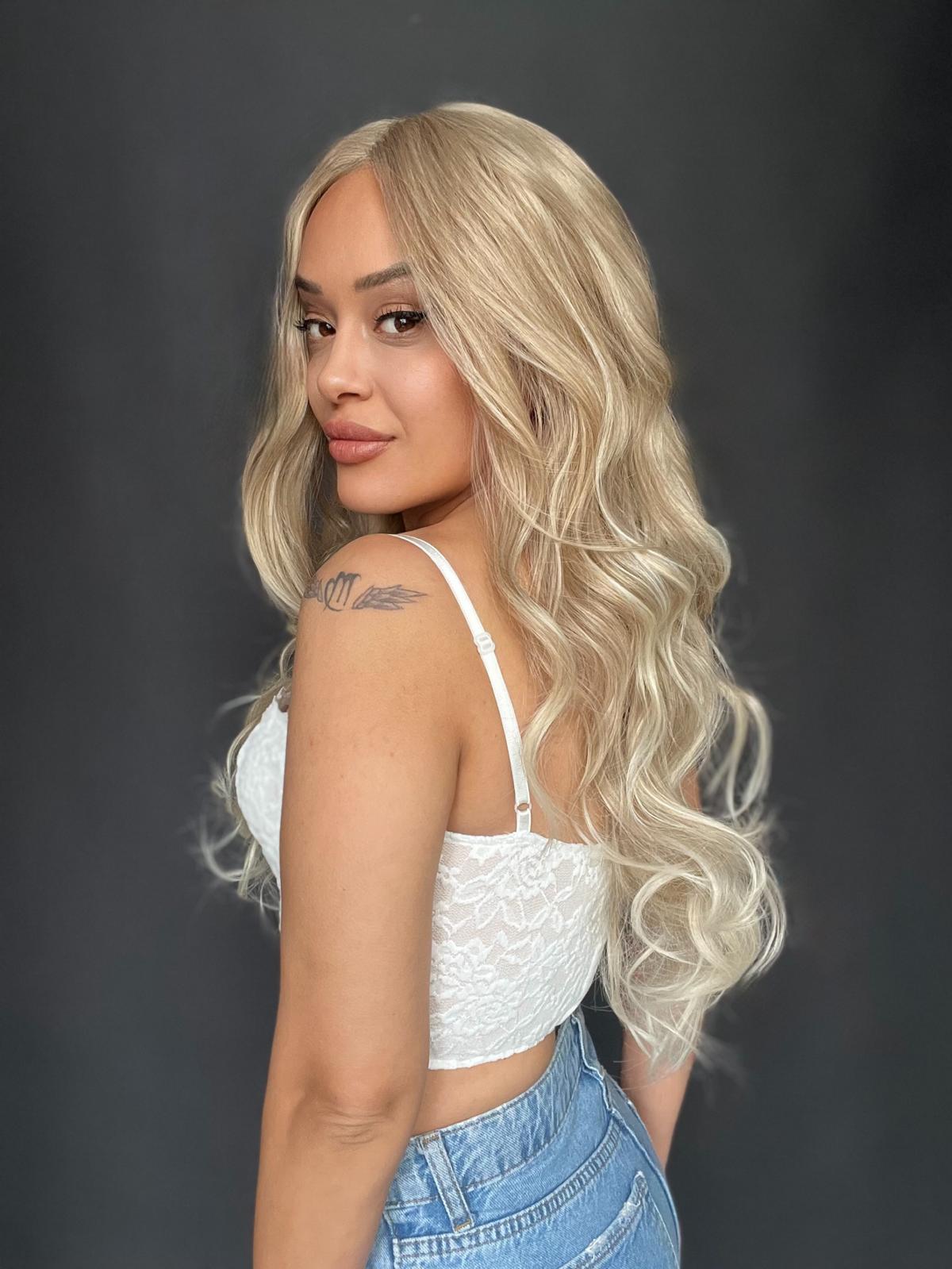 Platin Balköpüğü Röfleli Uzun Dalgalı Tül Peruk (Mini Baby Tepe ve ön tül peruk)