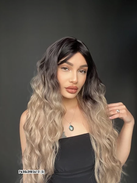 Doğal Su Dalgalı Peruk Uzun Kahküllü Fiber Siyak küllü gri