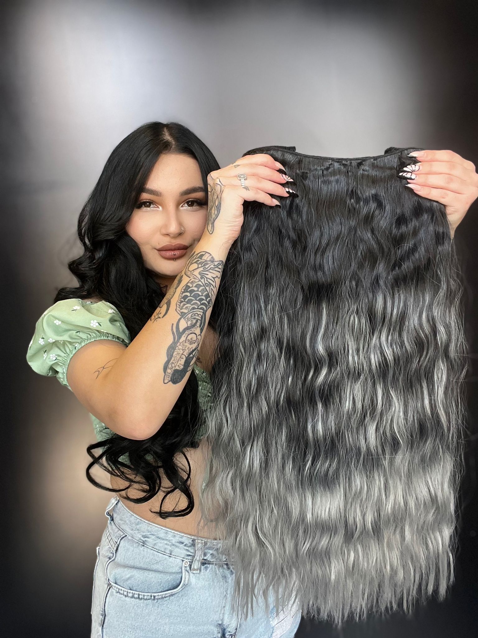 Afro  Dalgalı Yarım Ay + 2 Yan Çıt Çıt - Siyah Gri 60cm