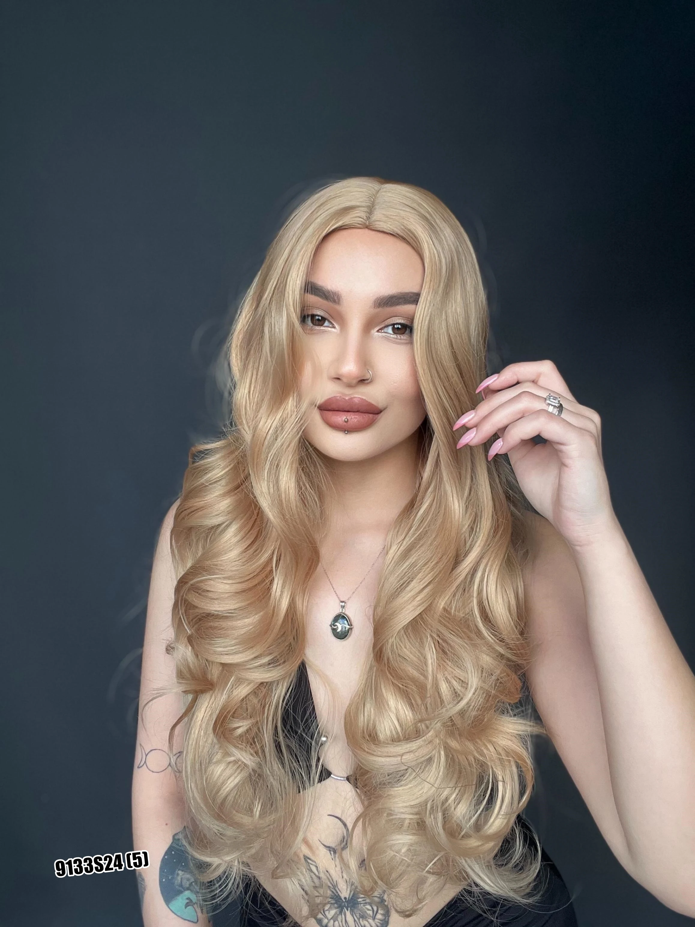 Maşa Dalgalı Fiber Sentetik Uzun Perçemsiz Peruk Dore sarı