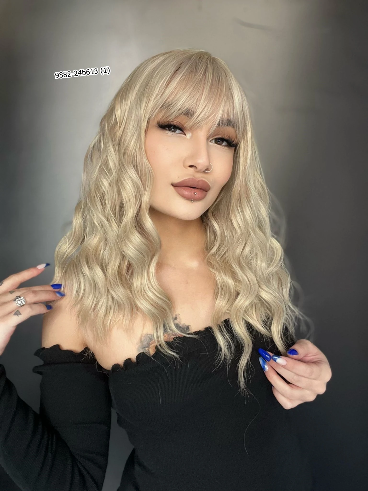 Dalgalı Kısa Perçemli Fiber Sentetik Peruk - Balköpüğü / Platin Röfleli