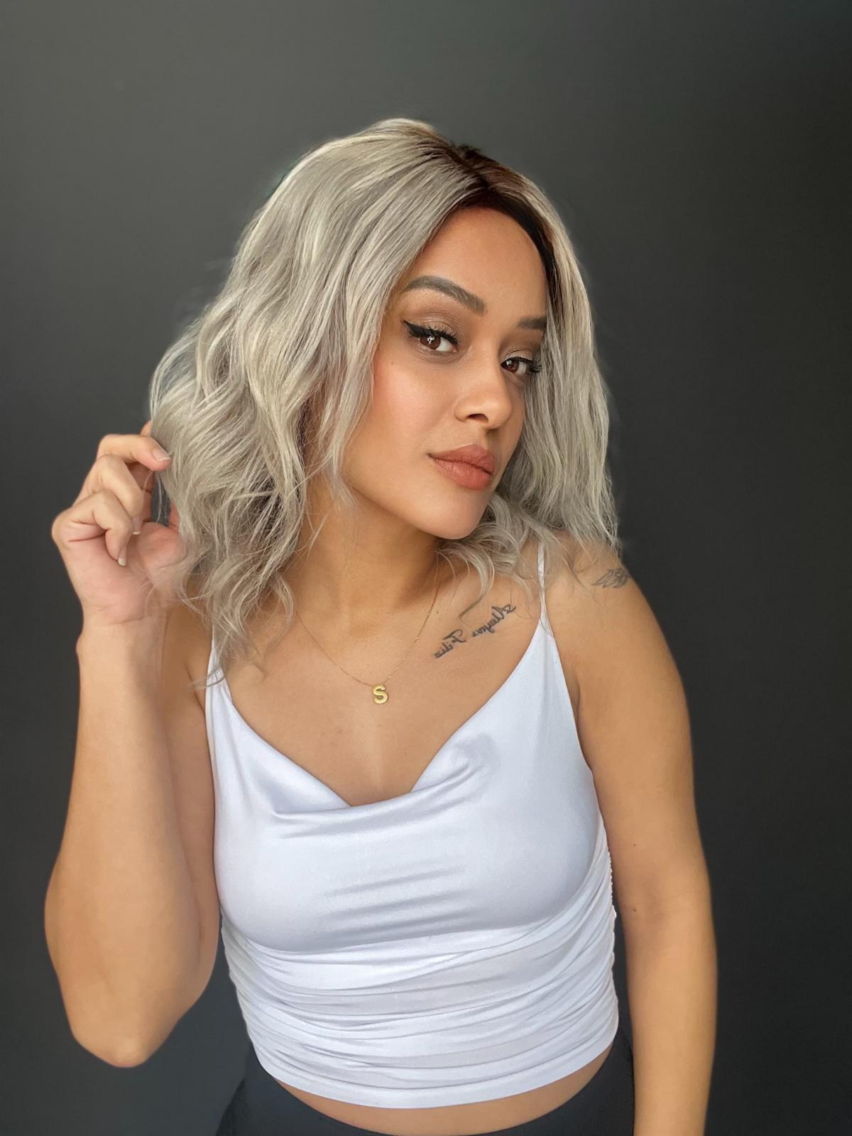 Orta boy Gerçek saç ombreli tül peruk