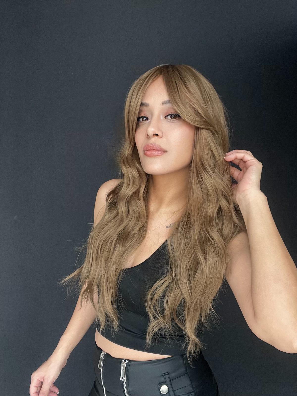 Gerçek Saç dokusunda Fiber Medikal peruk