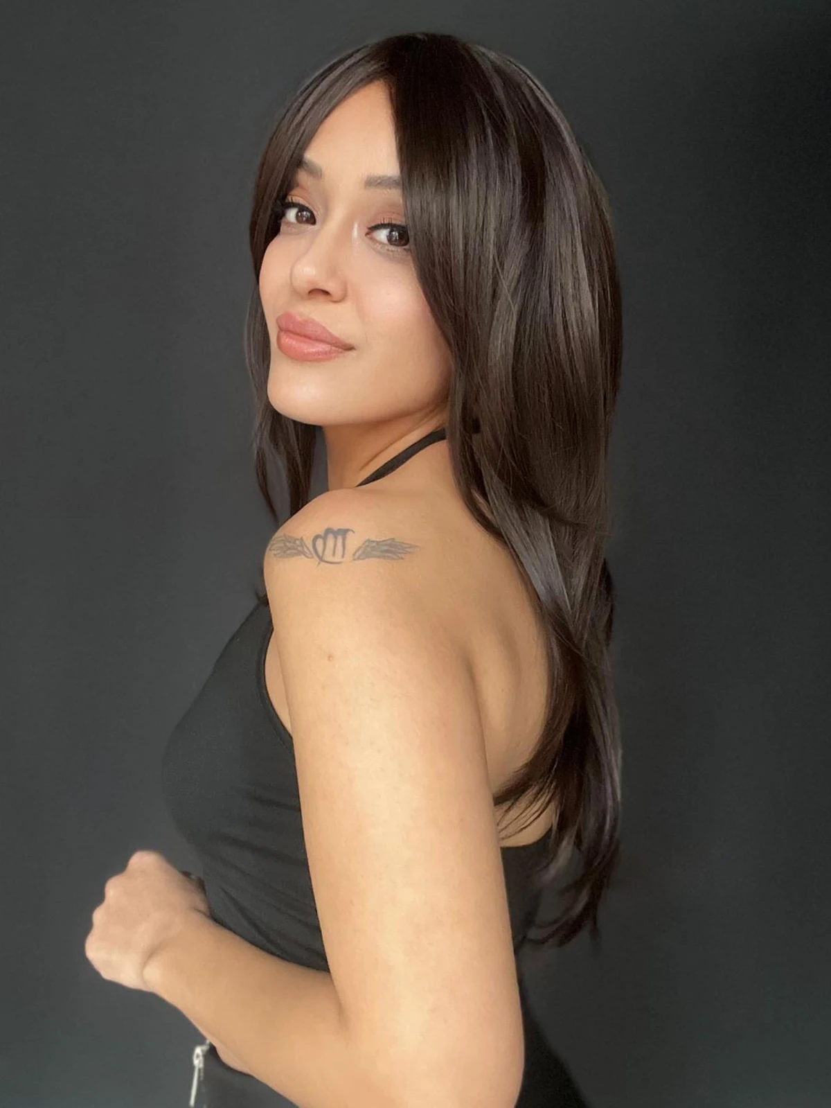 Katlı Kesimli Tepe cilt görünümlü Orta boy peruk