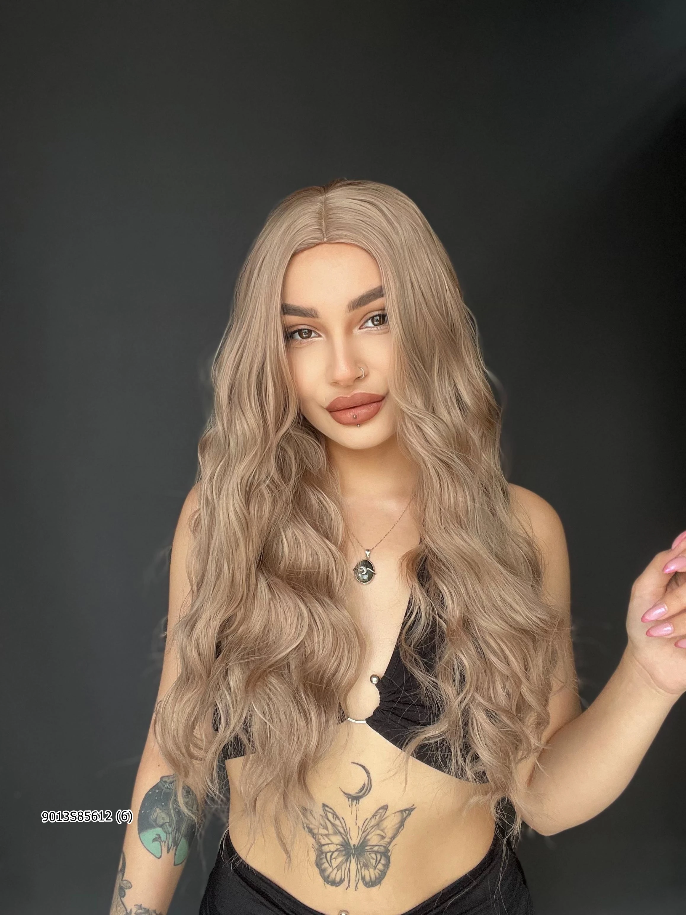 Doğal Su Dalgalı Uzun Perçemsiz Tepe kısmı deri Fiber Kül Grisi