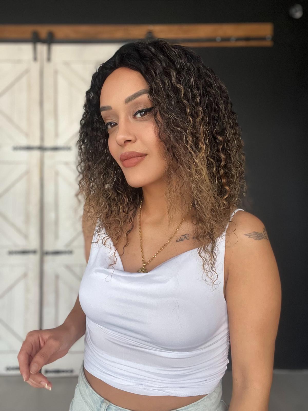 Yıka Çık orjinal su dalgası Tül peruk Işıltılı renk