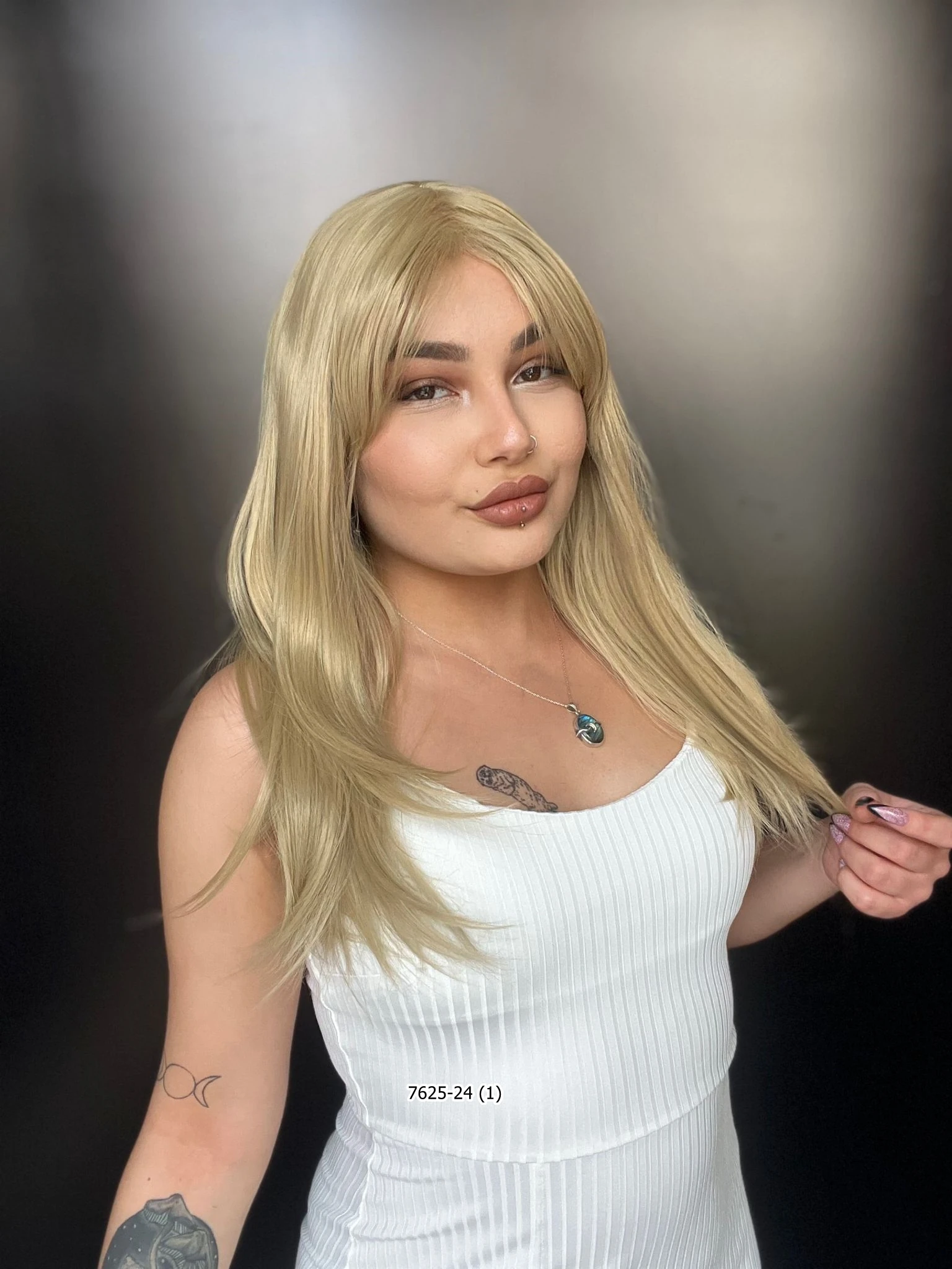 Düz Perçemli Orta Boy Fiber Sentetik Peruk - Balköpüğü