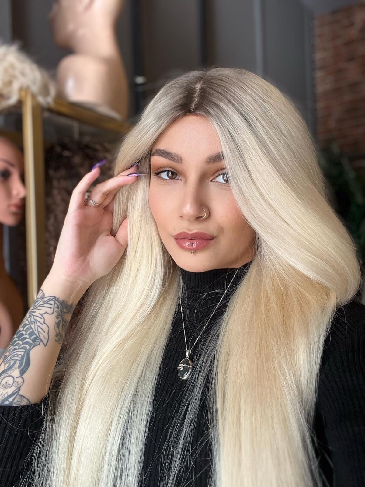 Baby ipek tabanlı Gerçek saç peruk Platin