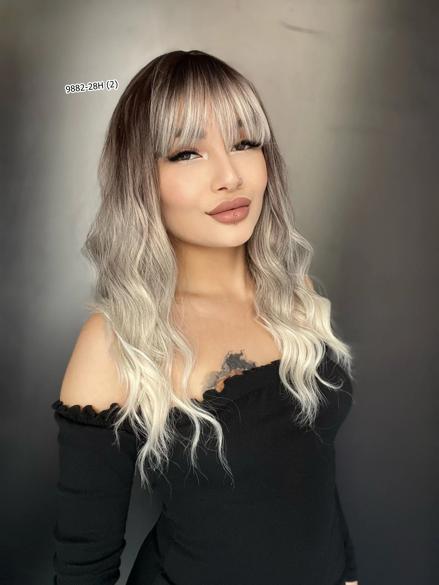 Dalgalı Kısa Perçemli Fiber Sentetik Peruk - Ombre ve Röfleli