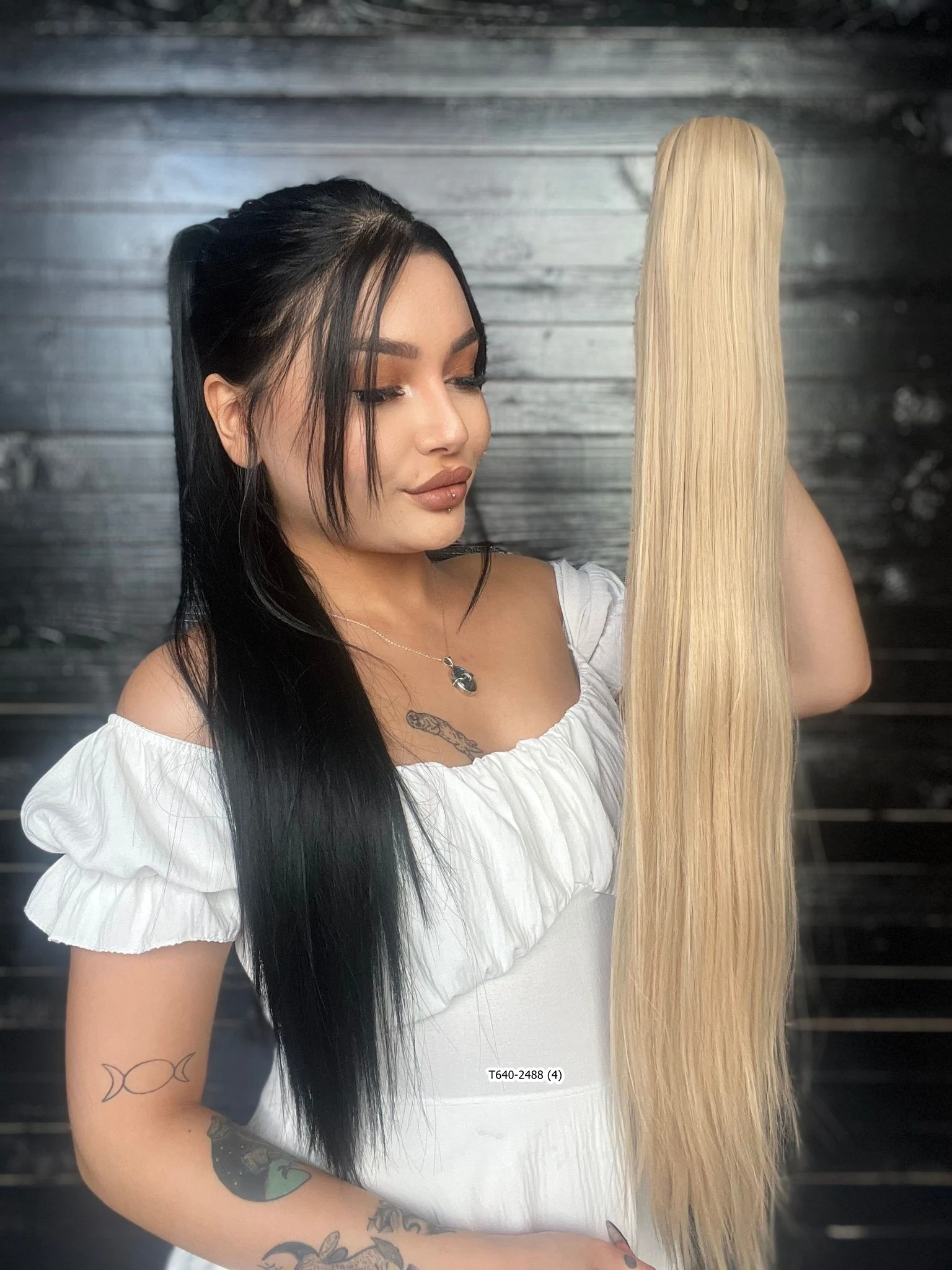 70cm Postiş Tokalı Düz At Kuyruğu - Balköpüğü Beyaz Platin Röfleli