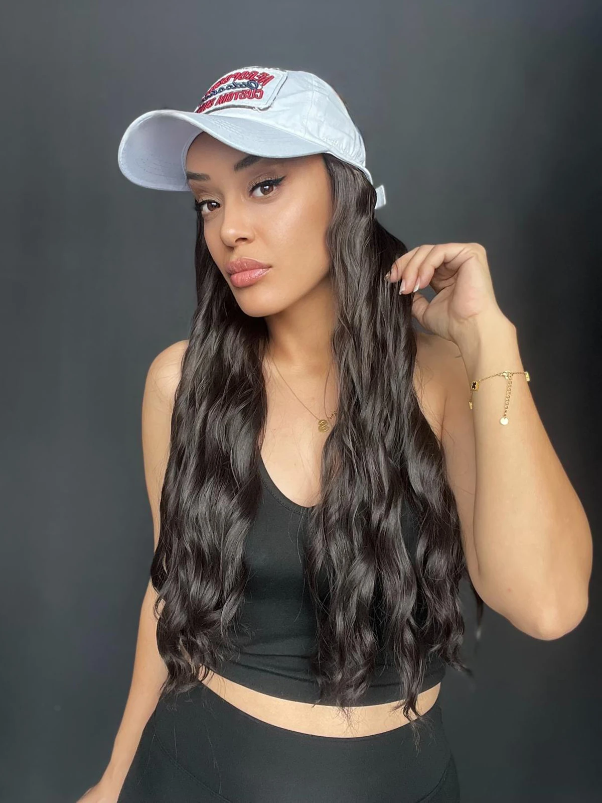 Şapkalı çıtçıt yarımay saç-Şapka içerisine saçlar dikilmiştir ve çok kullanışlıdır