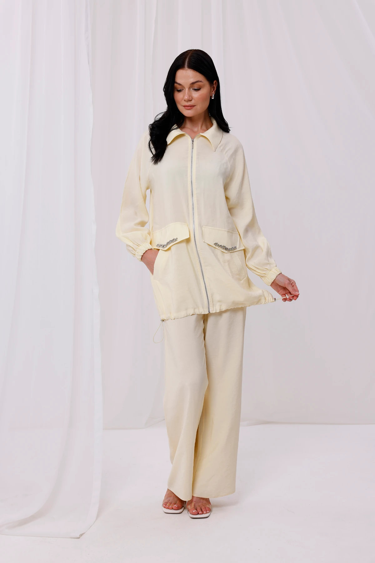 Kadın Aksesuar Detaylı Çift Cepli Takım 8544