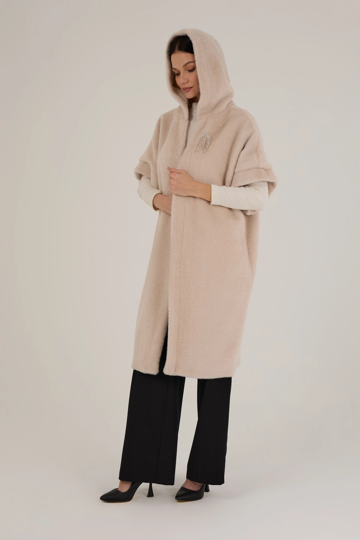 Kadın Broş Detaylı Astarlı Angora Panço 9279