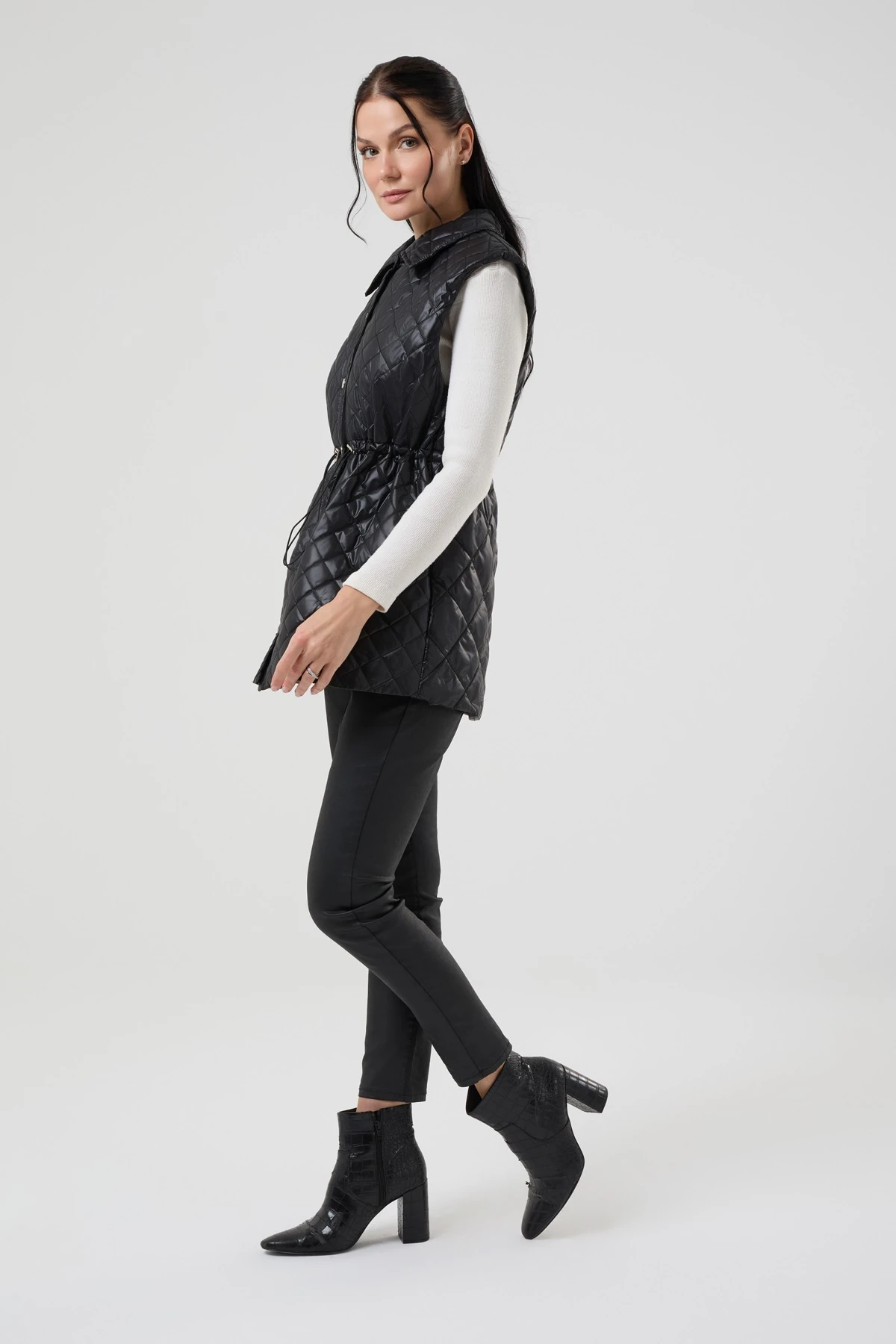 Kadın Çıtçıt Detaylı Kapitone Yelek 9268