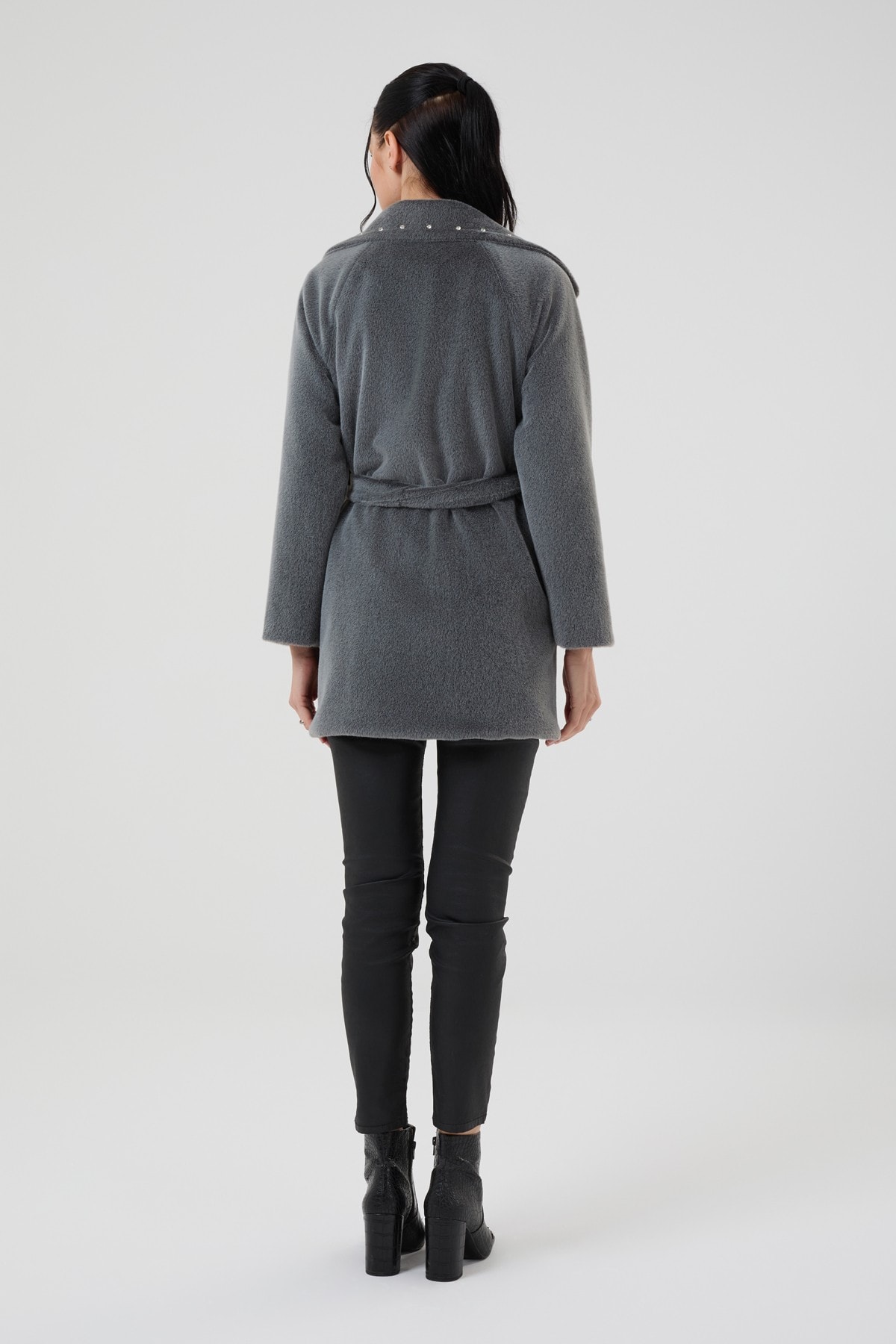 Kadın Yaka Taş Detaylı Astarlı Kaşe Kürk 9273