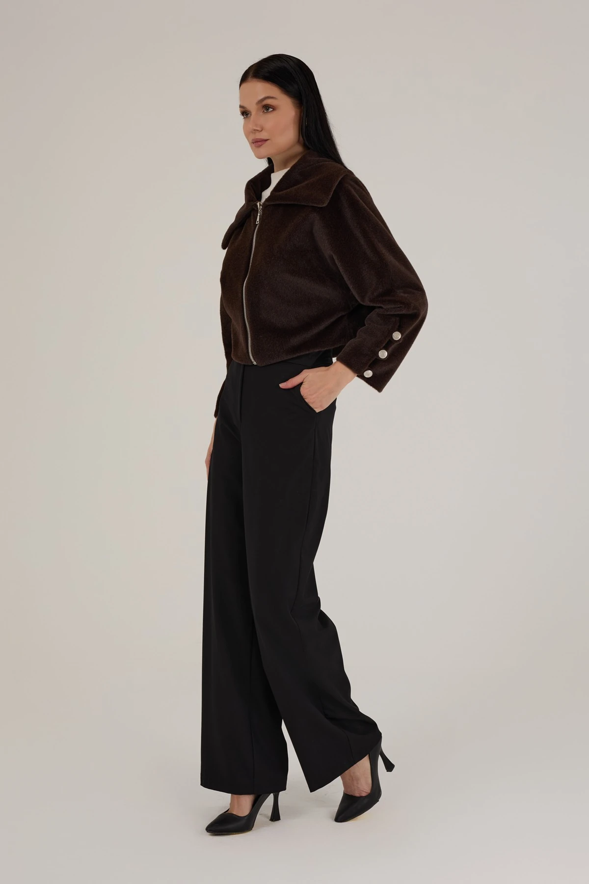 Kadın Düğme ve Fermuarlı Kaşe Crop Kürk Ceket 9272