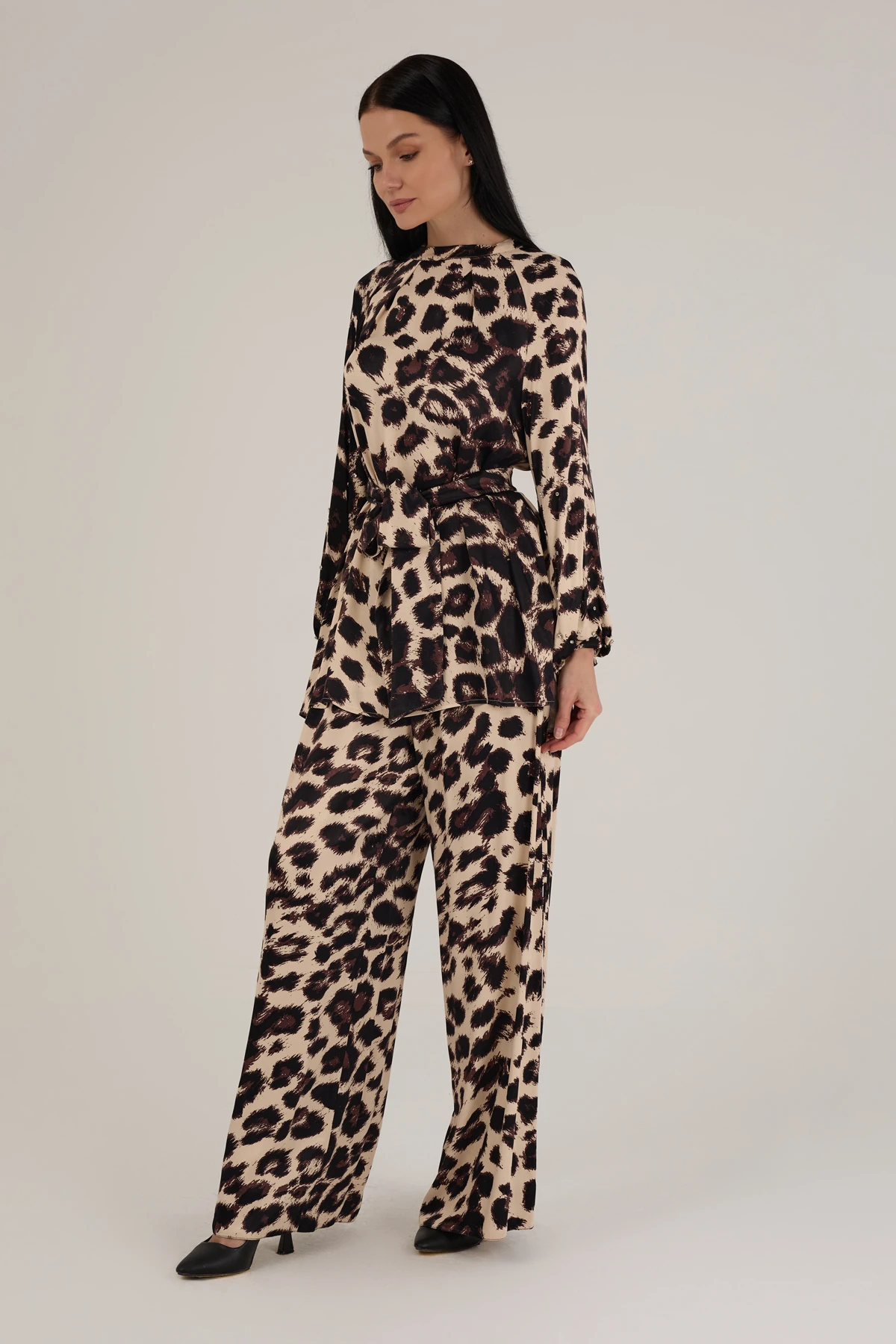 Kadın Taş Detay Takım 8483