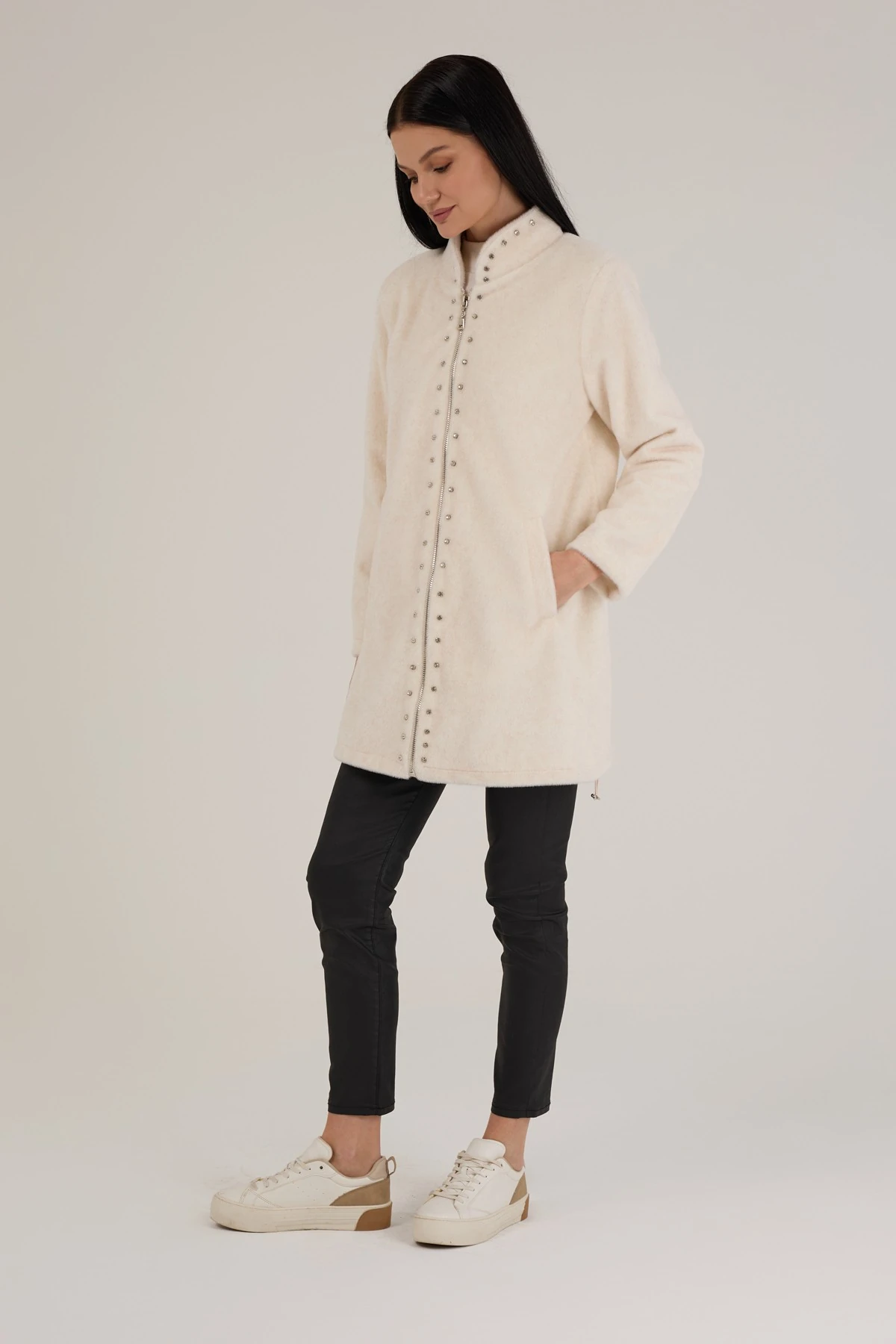 Kadın Taş Detaylı Fermuarlı Kaşe Kürk 9274