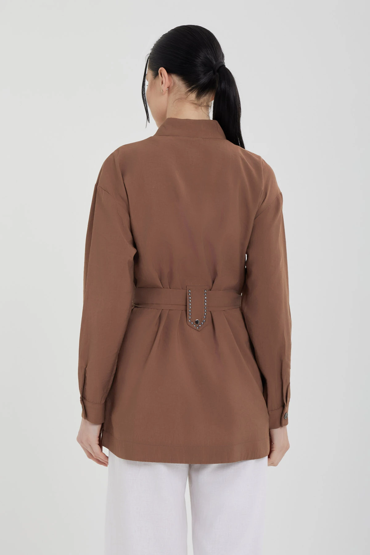 Aksesuar Detaylı Kuşaklı Kap 9257