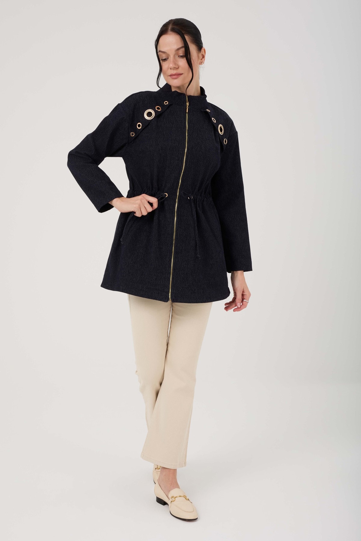 Kadın Omuz Detaylı Gold İşlemeli Denim Ceket 9264