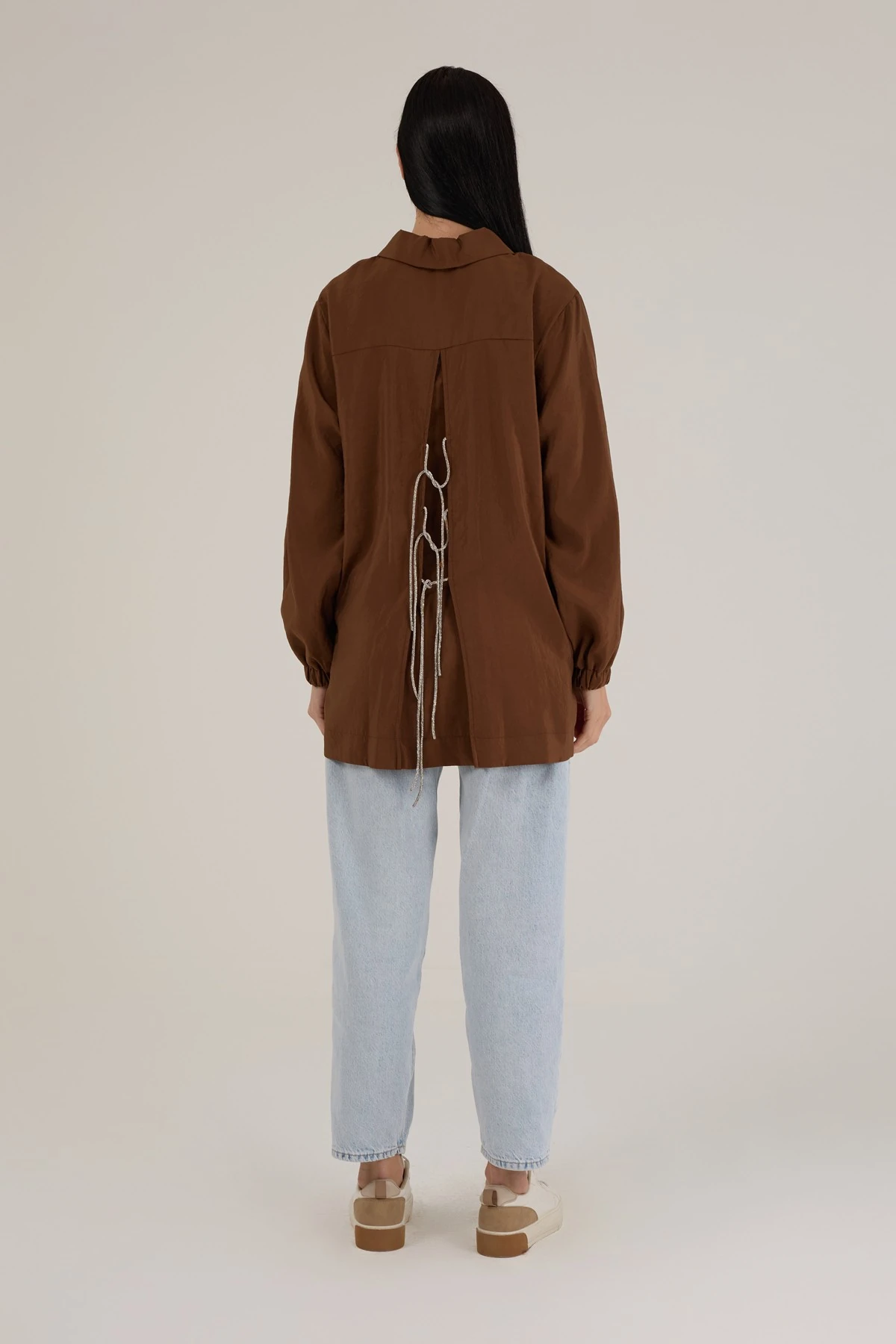 Kadın Arkadan Bağlamalı Düğme Detaylı Kap 9252