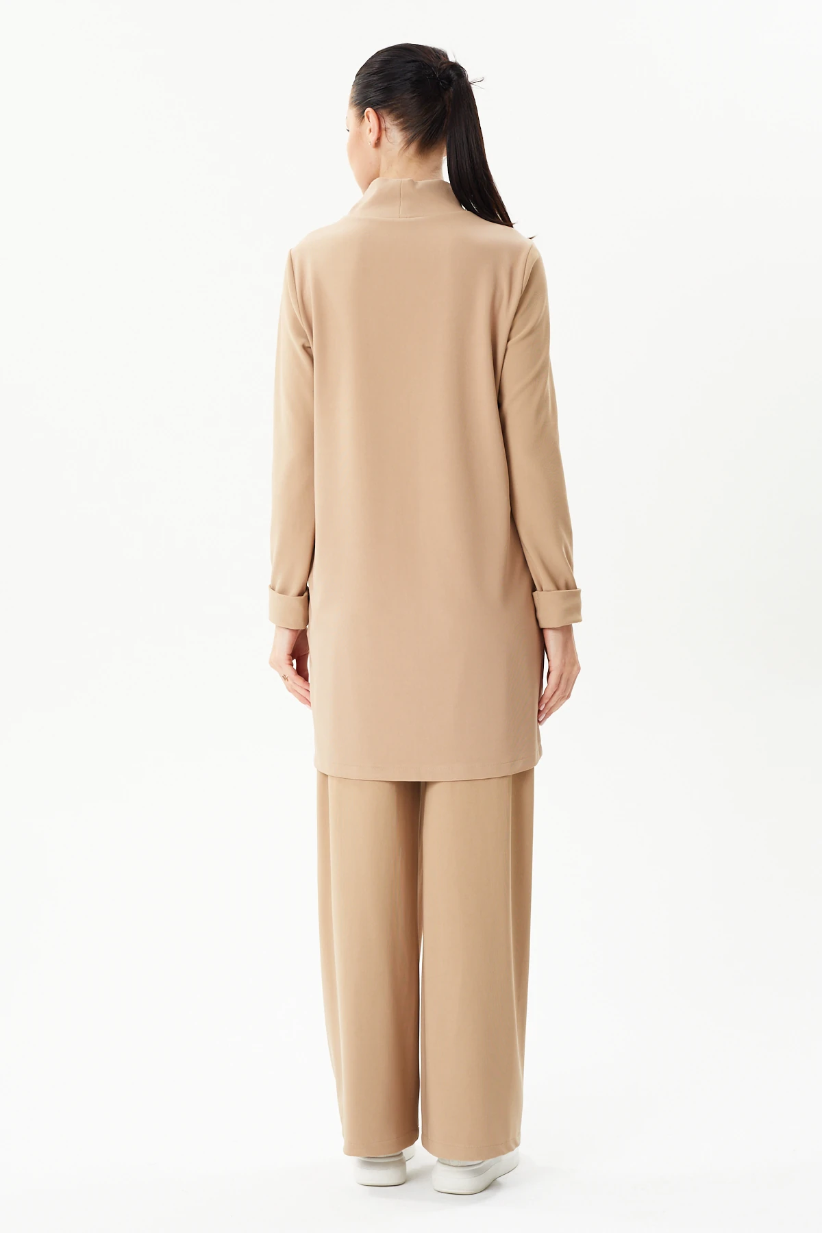 Deri Detaylı Degaje Yaka Ottoman Takım 8442