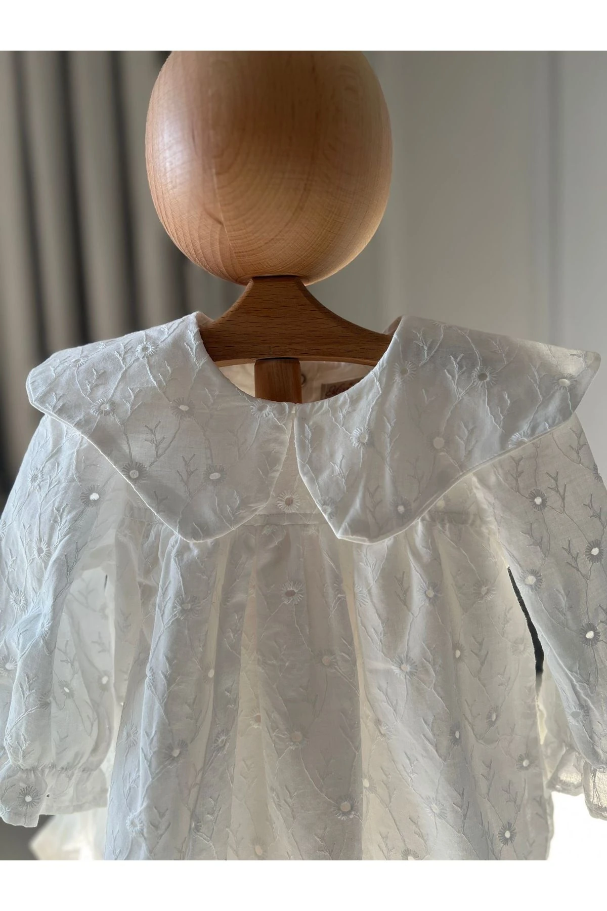 Bebe Yaka Brode Elbise