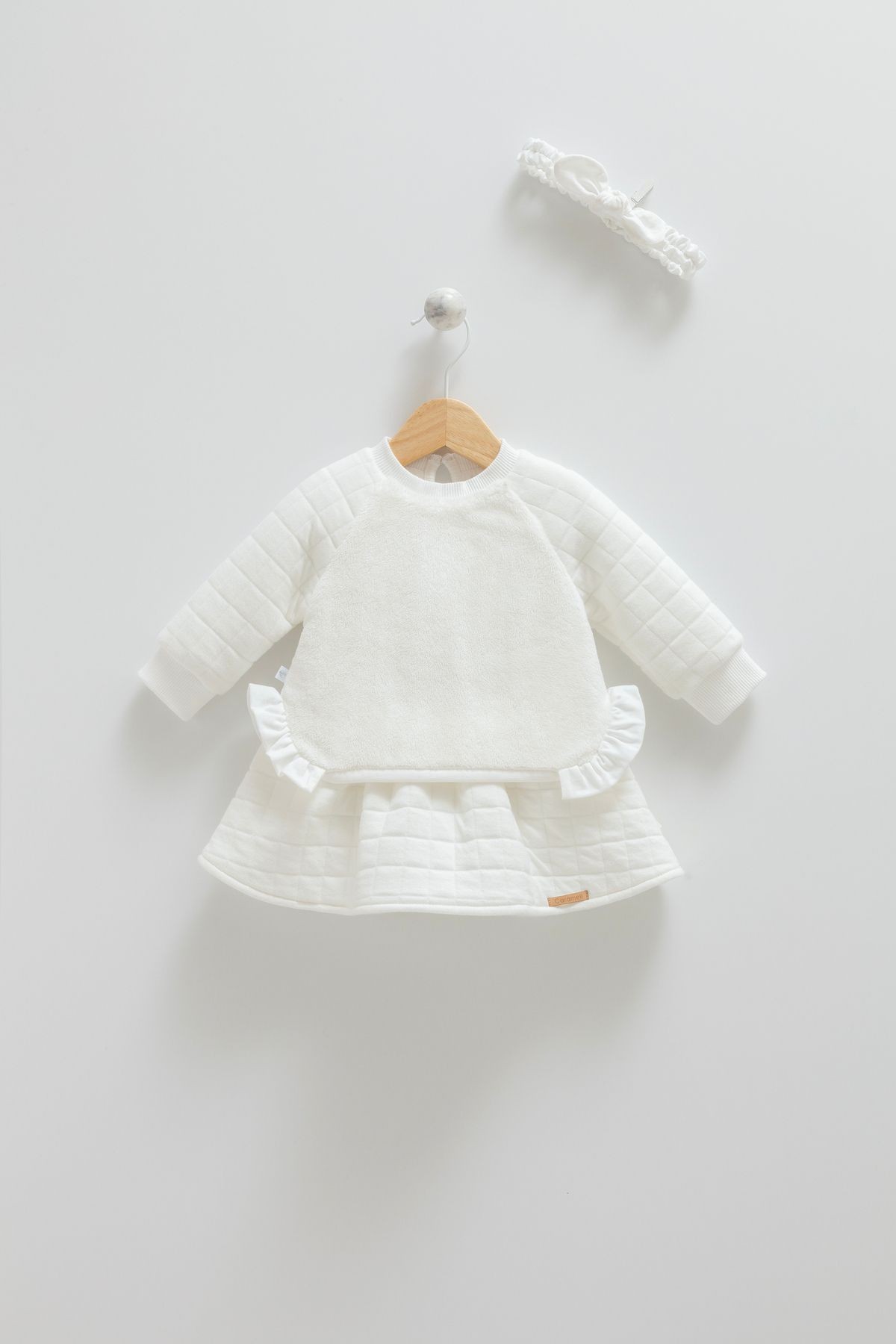 Kalın Peluş Detaylı Kız Bebek Elbise + Toka - ekru