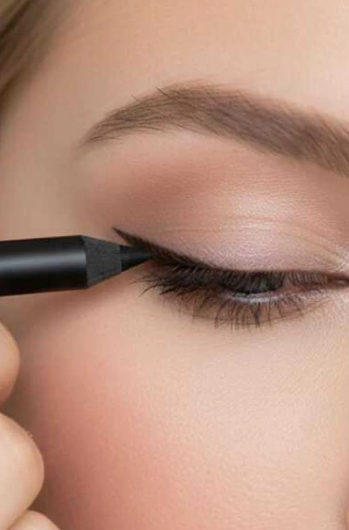 Göz Kalemi - Golden Rose Göz Kalemi No:401