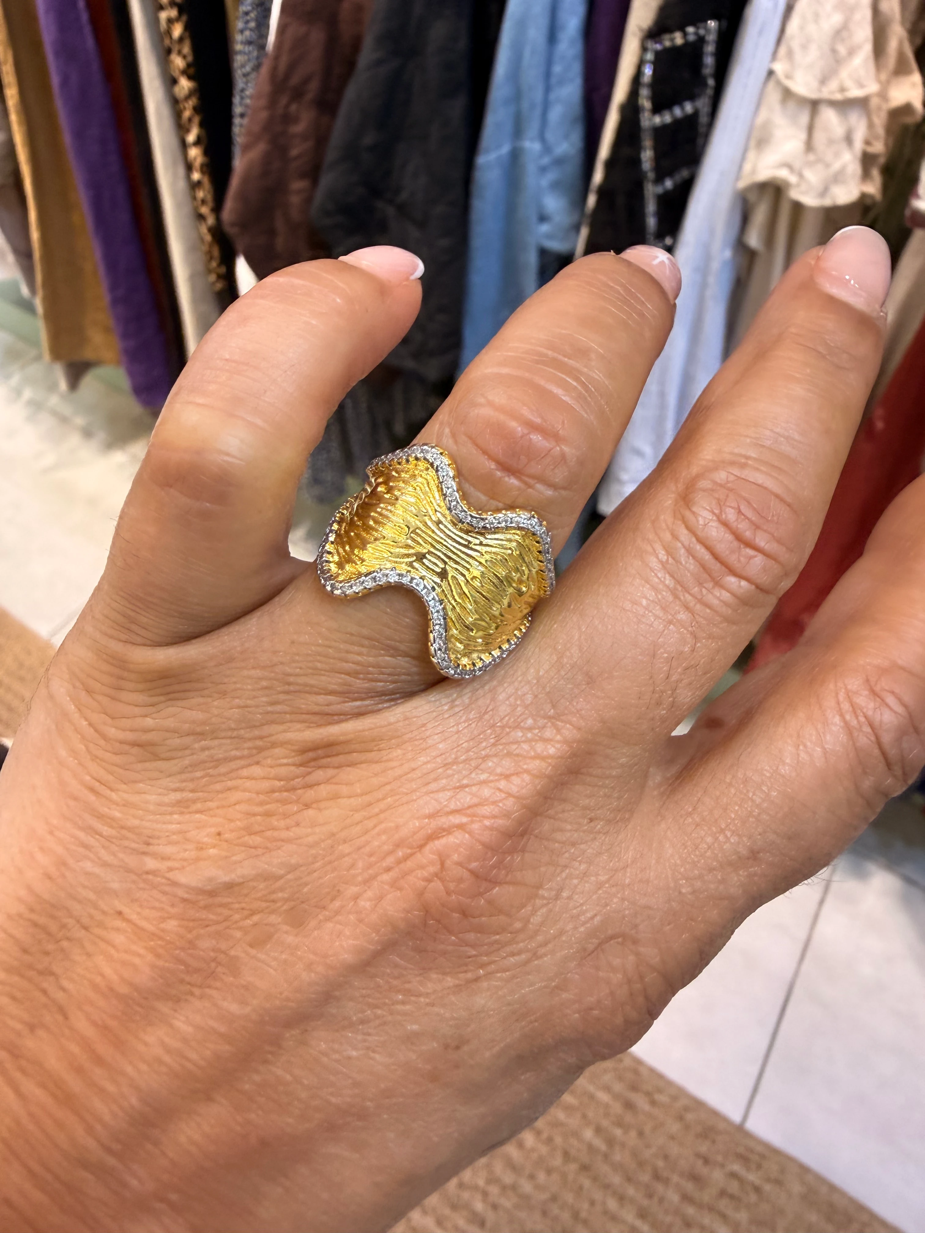 Dövme plaka yüzük